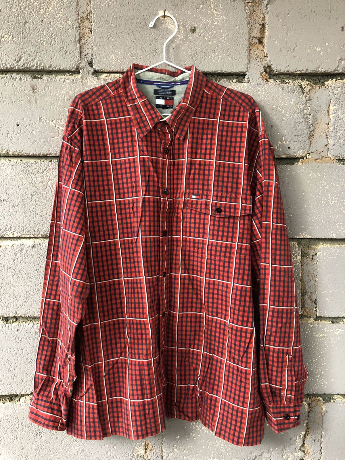 Tommy Hilfiger Rare Vintage TOMMY HILFIGER Pocket Button Up Plaid Shirt Size US XL / EU 56 / 4 - 1 Thumbnail