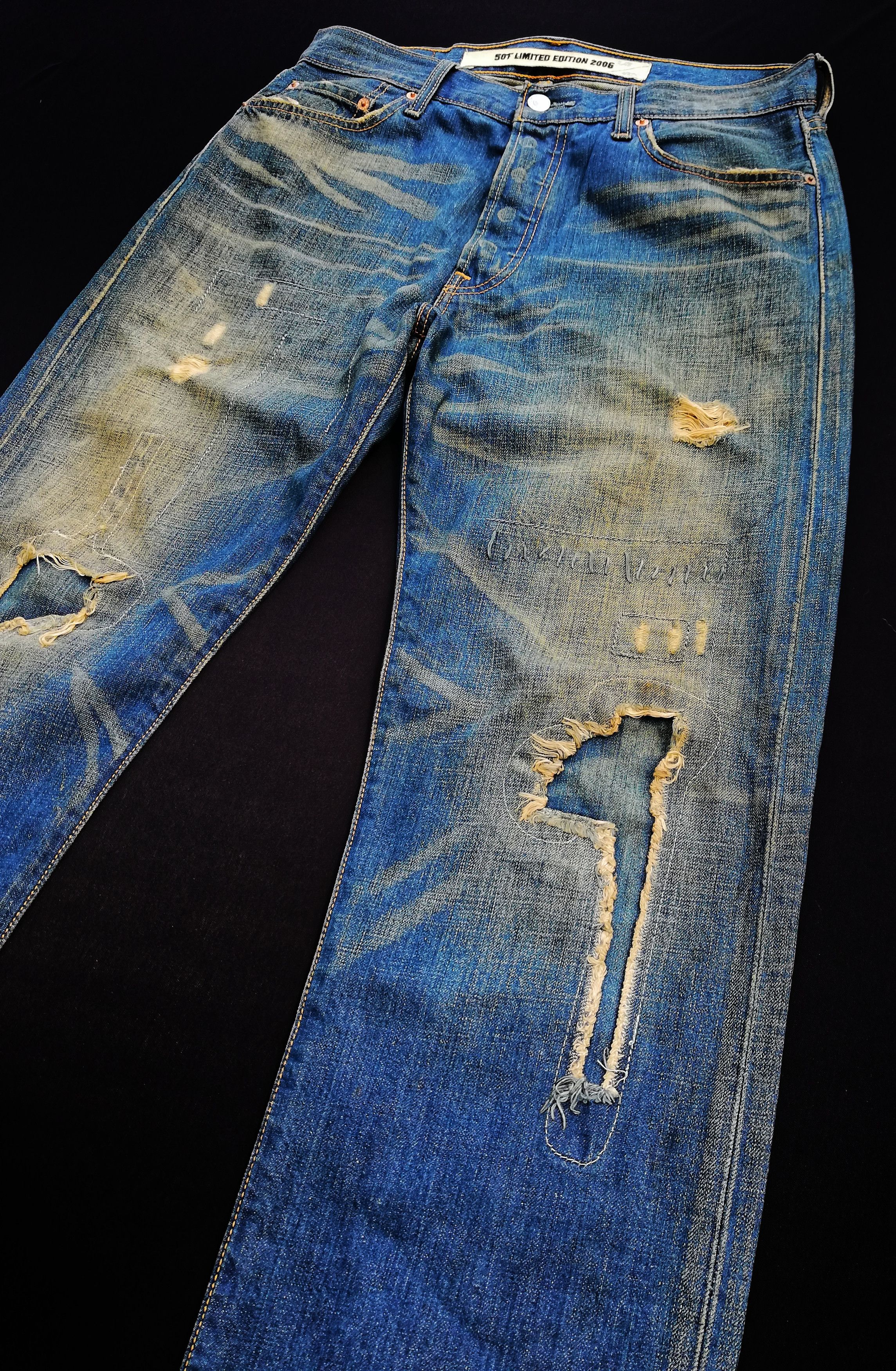 Levi's 🔥GRAIL AW06 Levi's Distressed Denim Limited Edition Jeans Size US 31 - 2 Thumbnail