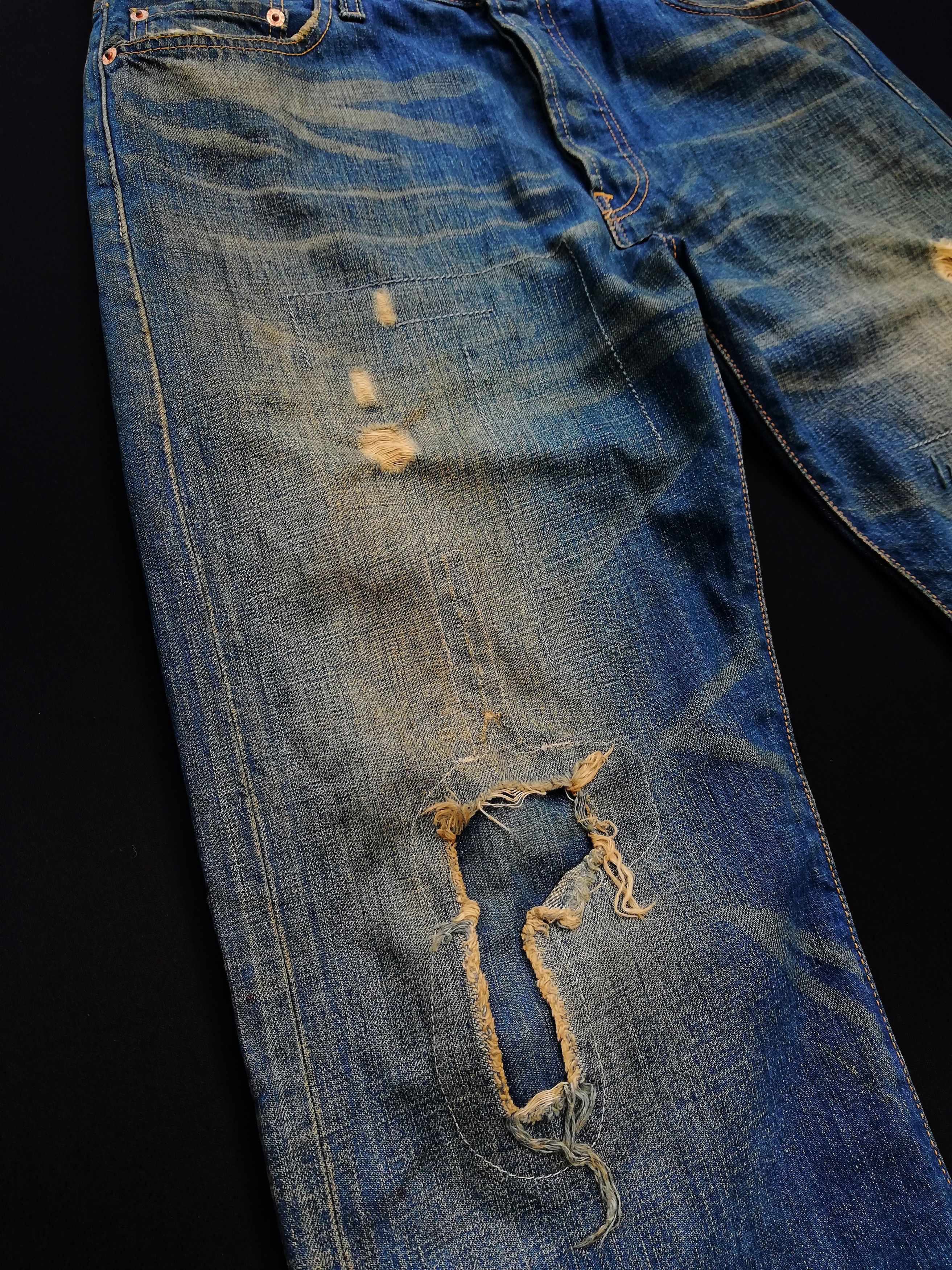 Levi's 🔥GRAIL AW06 Levi's Distressed Denim Limited Edition Jeans Size US 31 - 5 Thumbnail