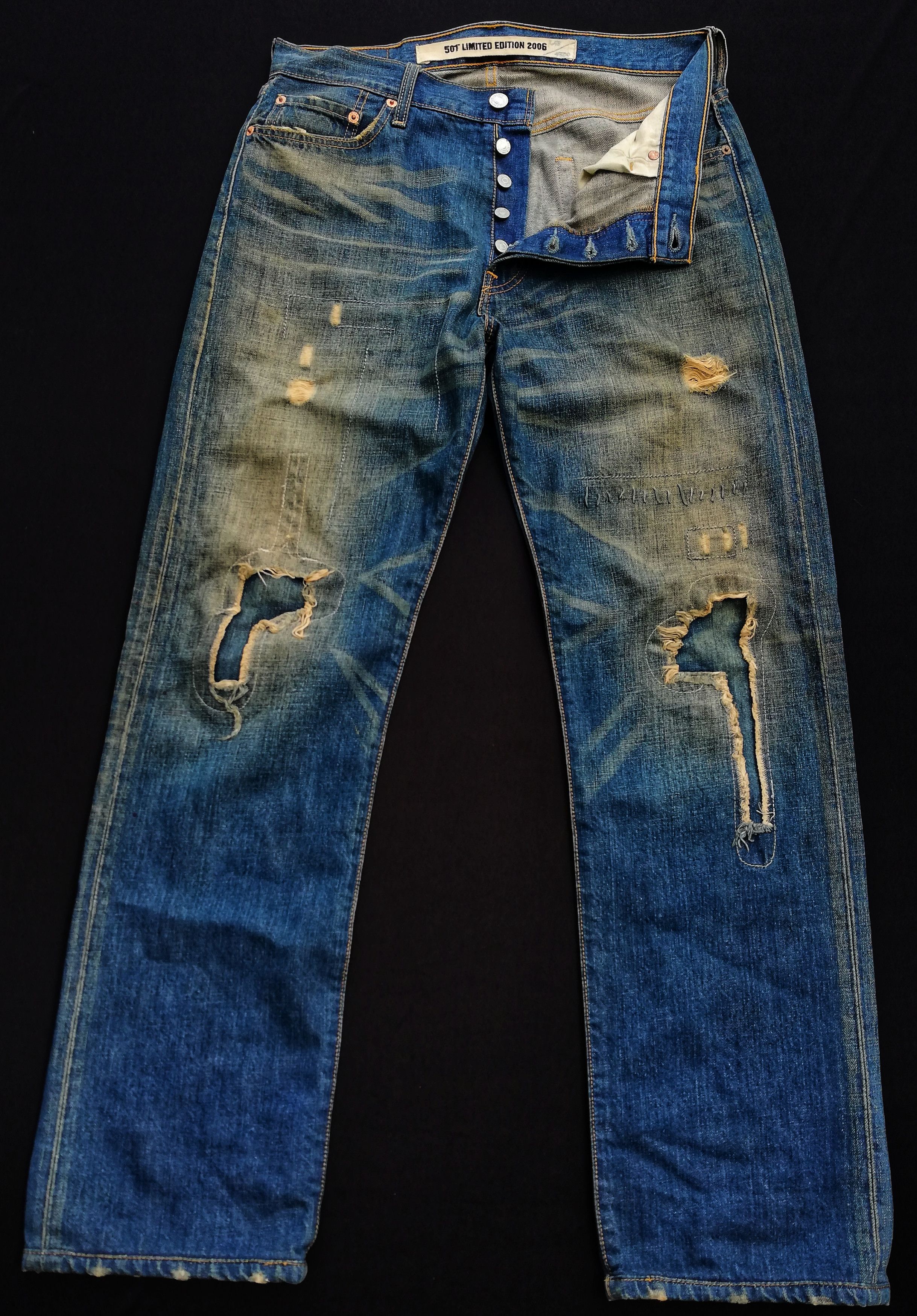Levi's 🔥GRAIL AW06 Levi's Distressed Denim Limited Edition Jeans Size US 31 - 8 Thumbnail