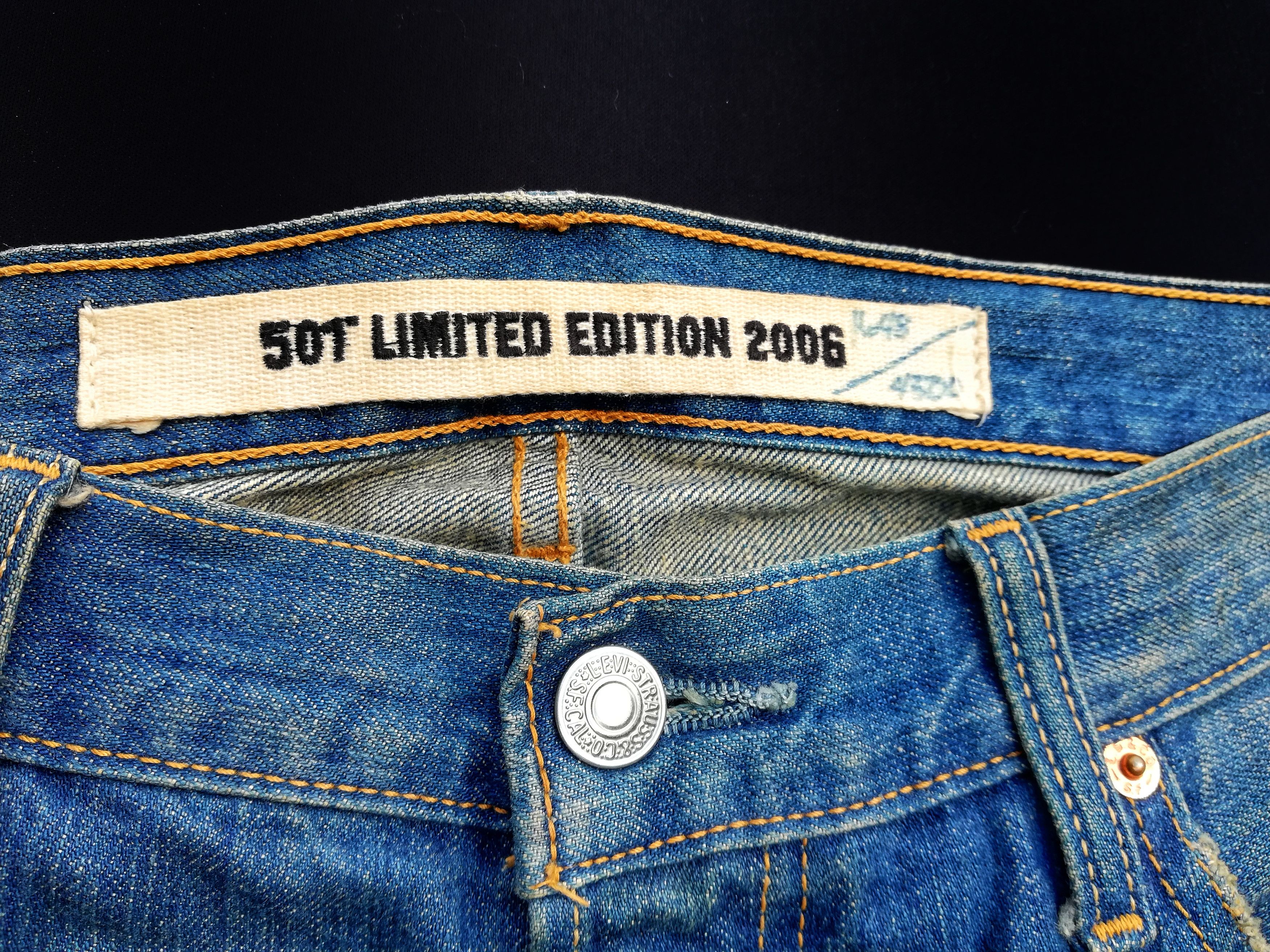 Levi's 🔥GRAIL AW06 Levi's Distressed Denim Limited Edition Jeans Size US 31 - 7 Thumbnail