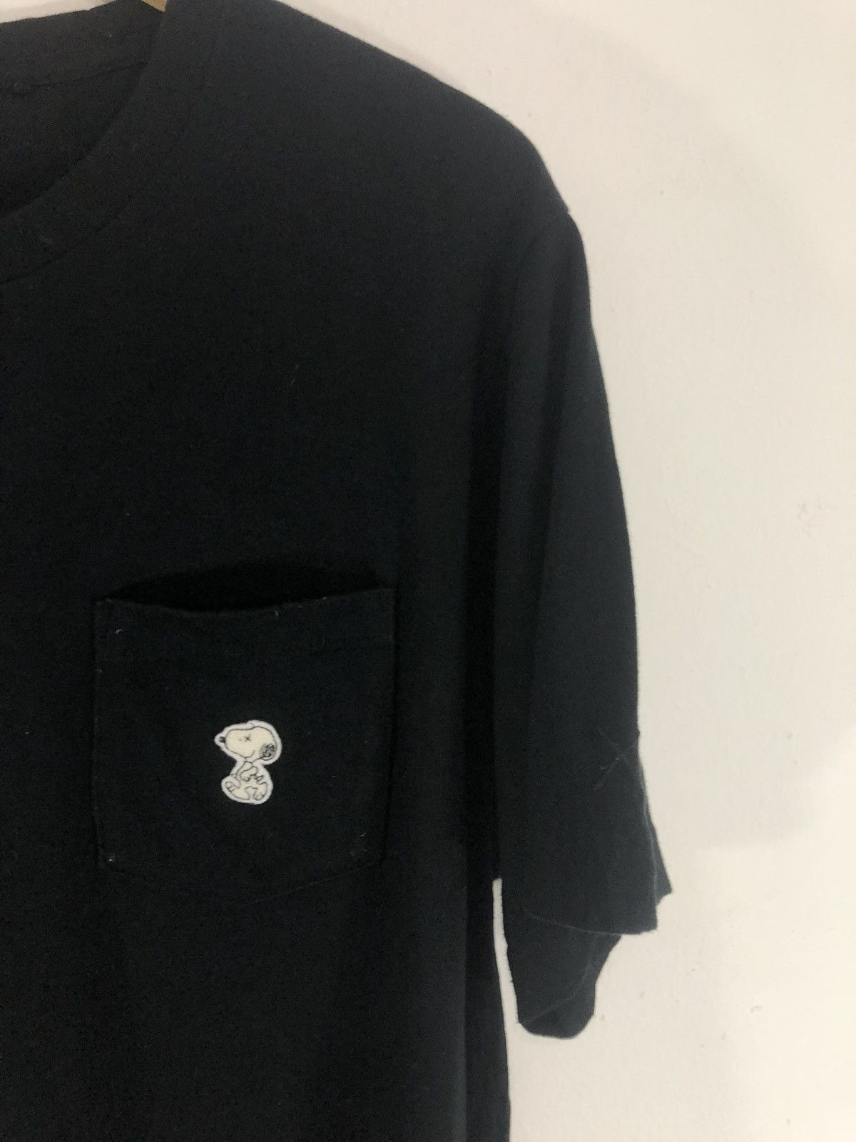 Kaws × Peanuts × Uniqlo Kaws X Peanuts X Uniqlo Snoopy T-Shirt Size US XL / EU 56 / 4 - 4 Thumbnail