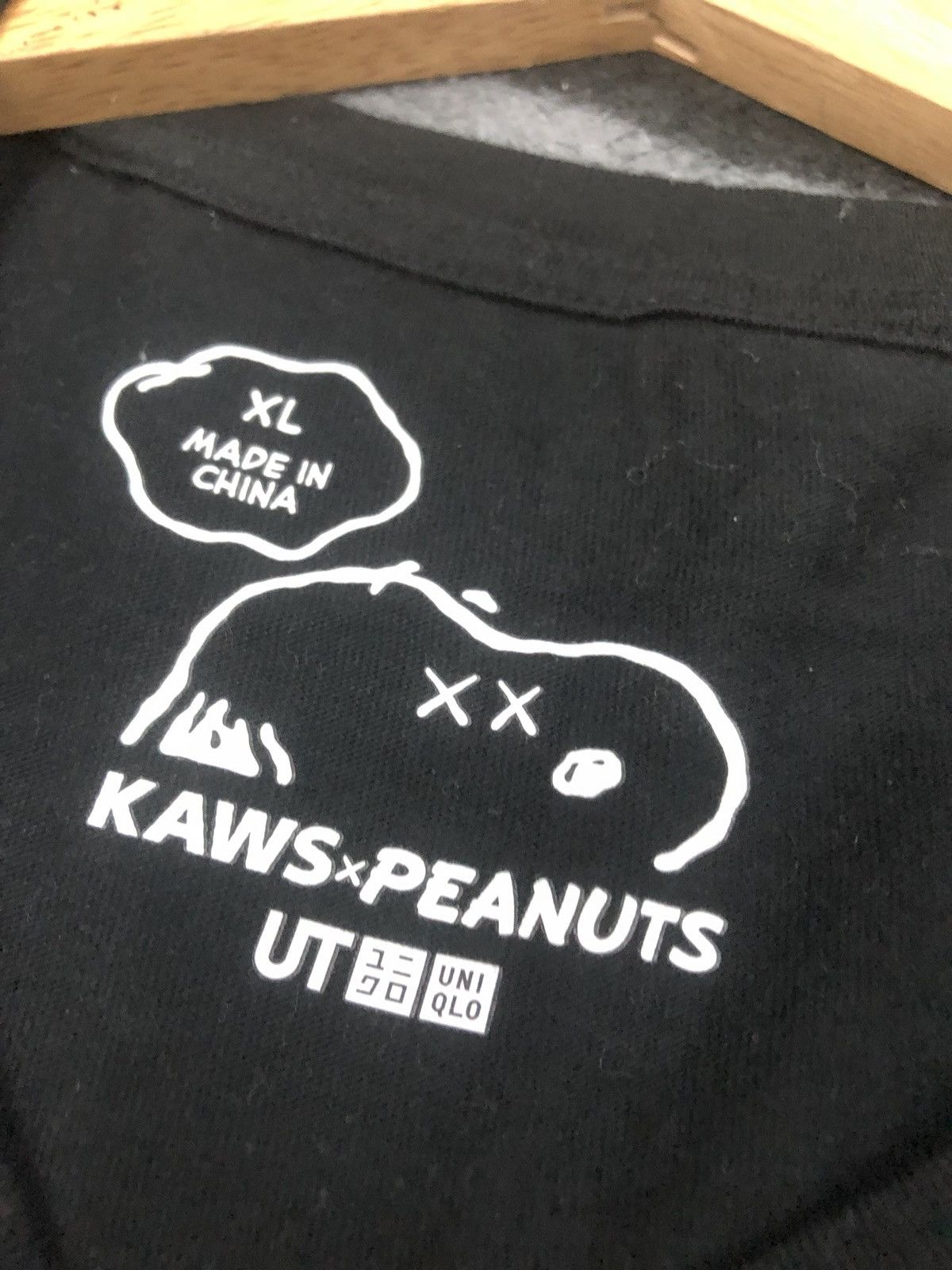 Kaws × Peanuts × Uniqlo Kaws X Peanuts X Uniqlo Snoopy T-Shirt Size US XL / EU 56 / 4 - 7 Thumbnail