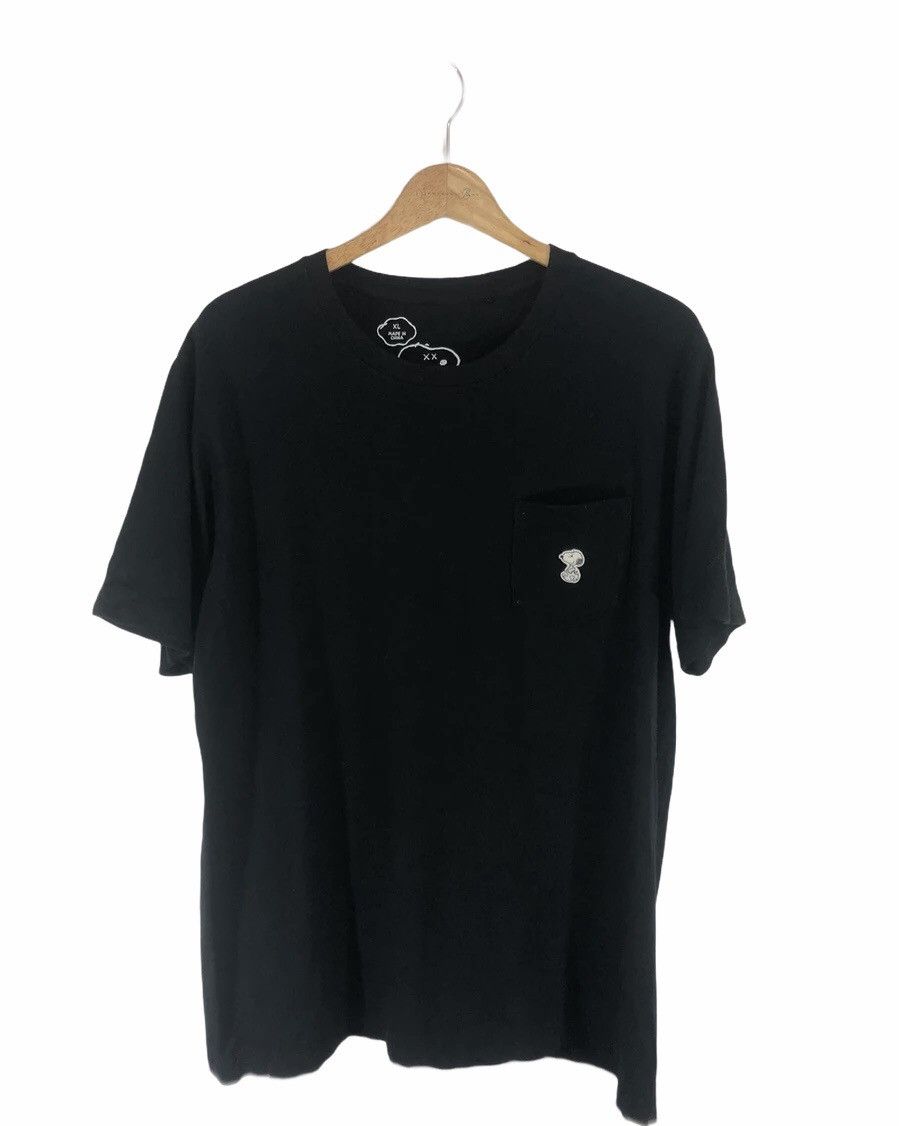 Kaws × Peanuts × Uniqlo Kaws X Peanuts X Uniqlo Snoopy T-Shirt Size US XL / EU 56 / 4 - 1 Thumbnail