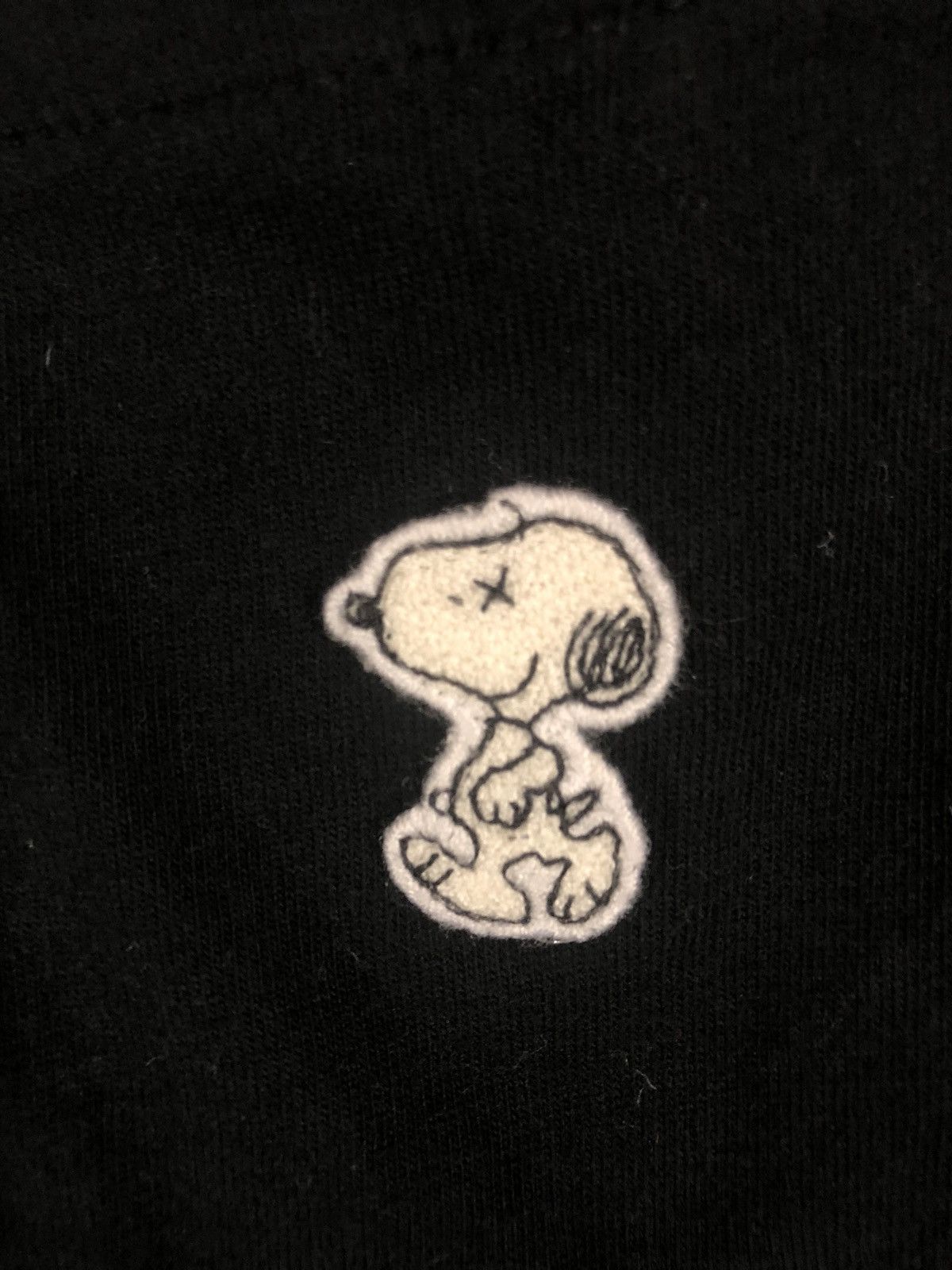 Kaws × Peanuts × Uniqlo Kaws X Peanuts X Uniqlo Snoopy T-Shirt Size US XL / EU 56 / 4 - 5 Thumbnail