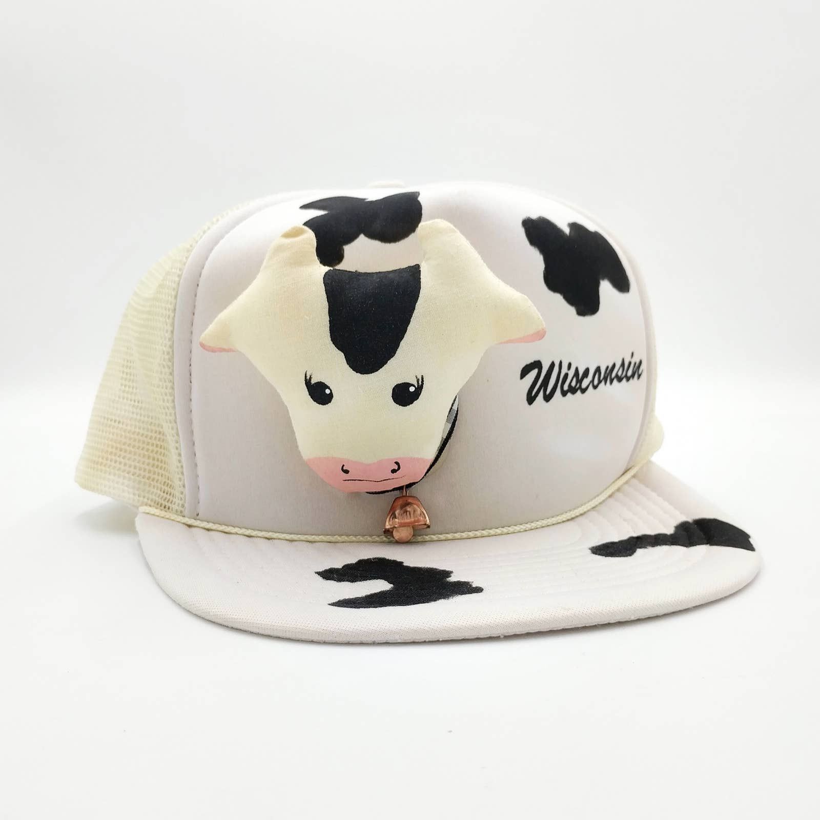Pre-owned Trucker Hat Vintage Wisconsin Dairy Cow Decorative  80's Party In White
