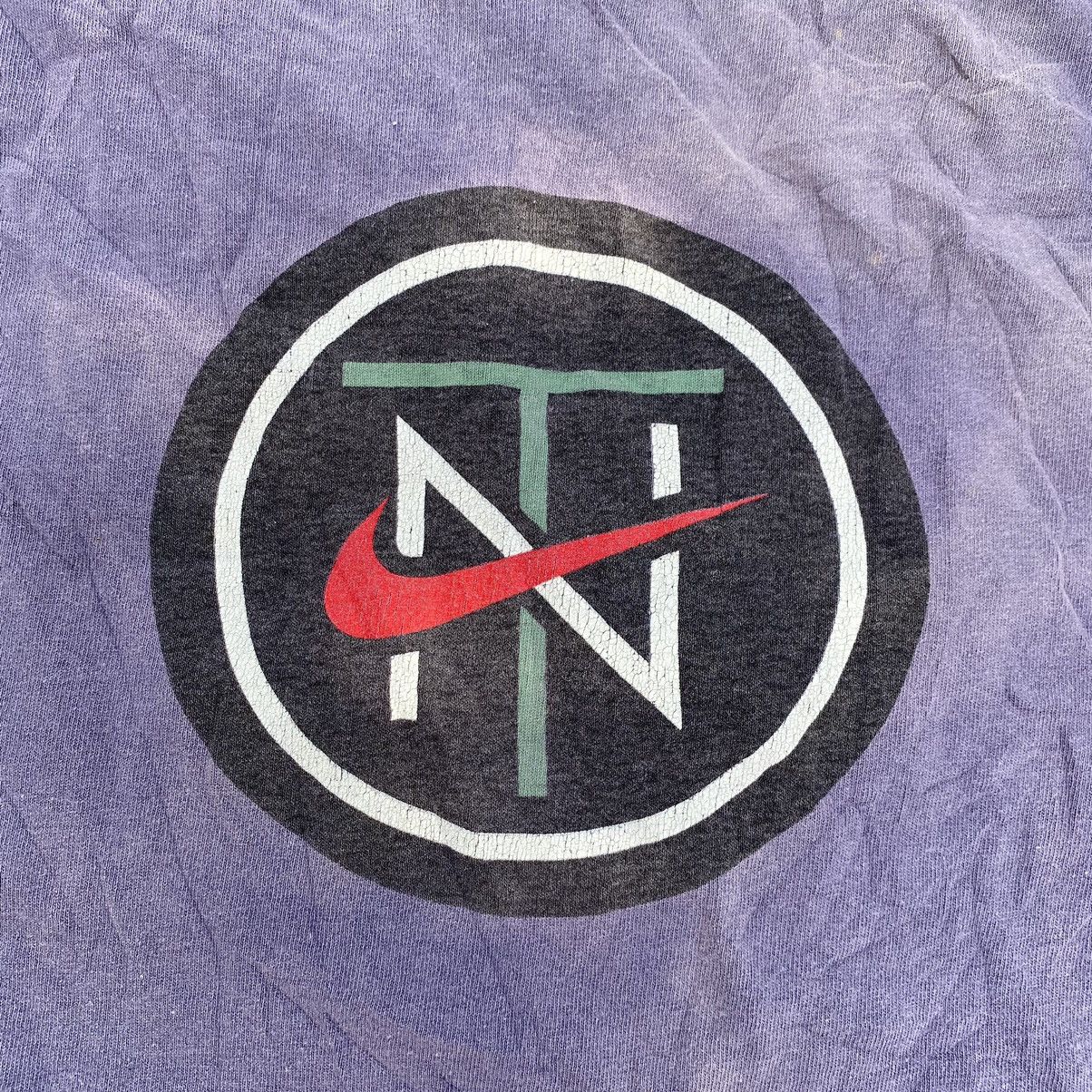 Nike trashed! 90s nike town los angeles Size US L / EU 52-54 / 3 - 7 Thumbnail