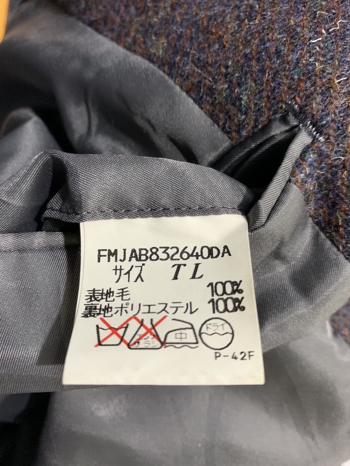 Moschino 🔥MOSCHINO NORMAL BUT FORMAL MENS WOOL JACKETS Size US L / EU 52-54 / 3 - 12 Thumbnail