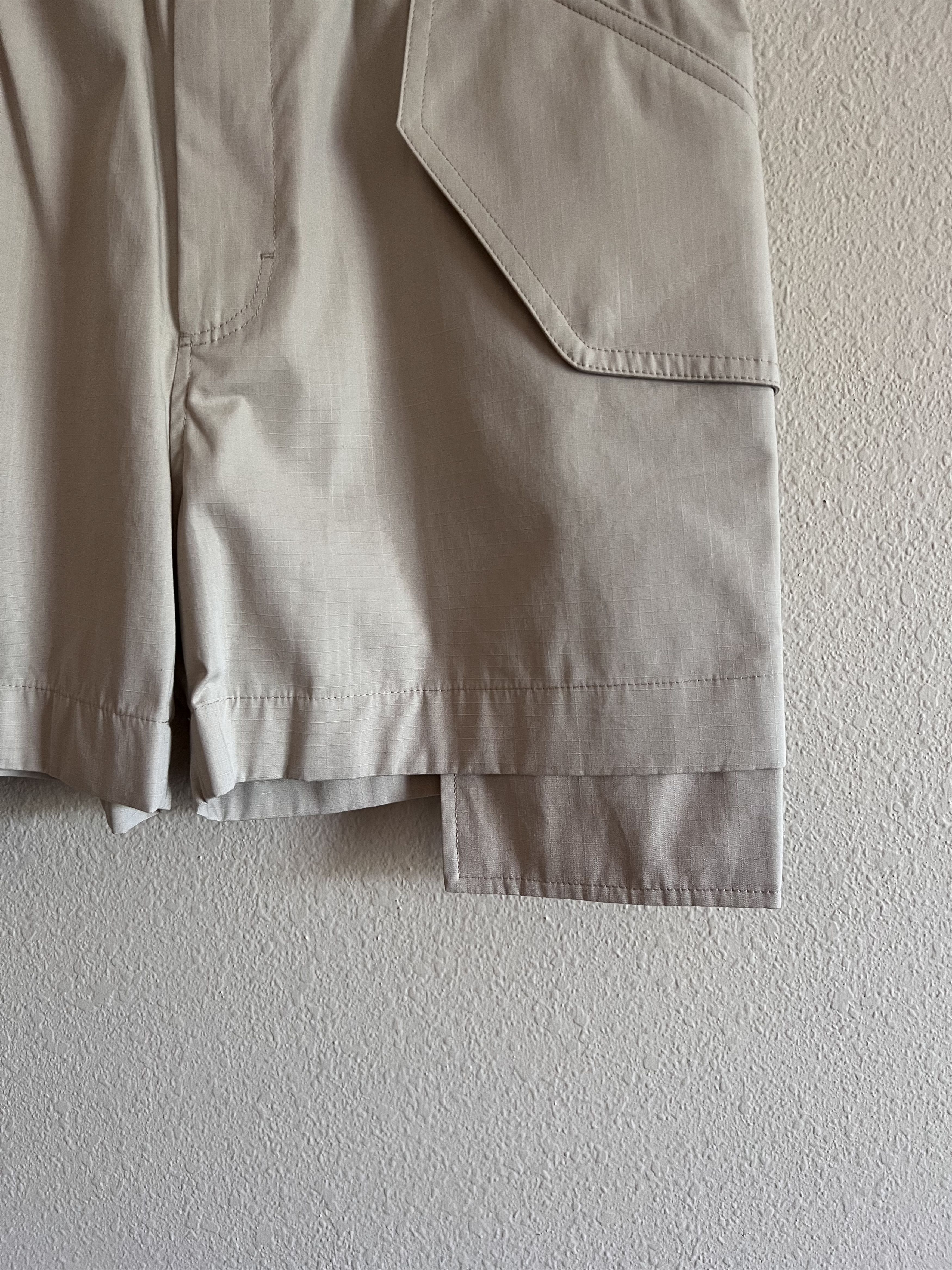 1017 ALYX 9SM 1017 Alyx 9SM Ripstop Shorts in Beige Size US 34 / EU 50 - 4 Thumbnail