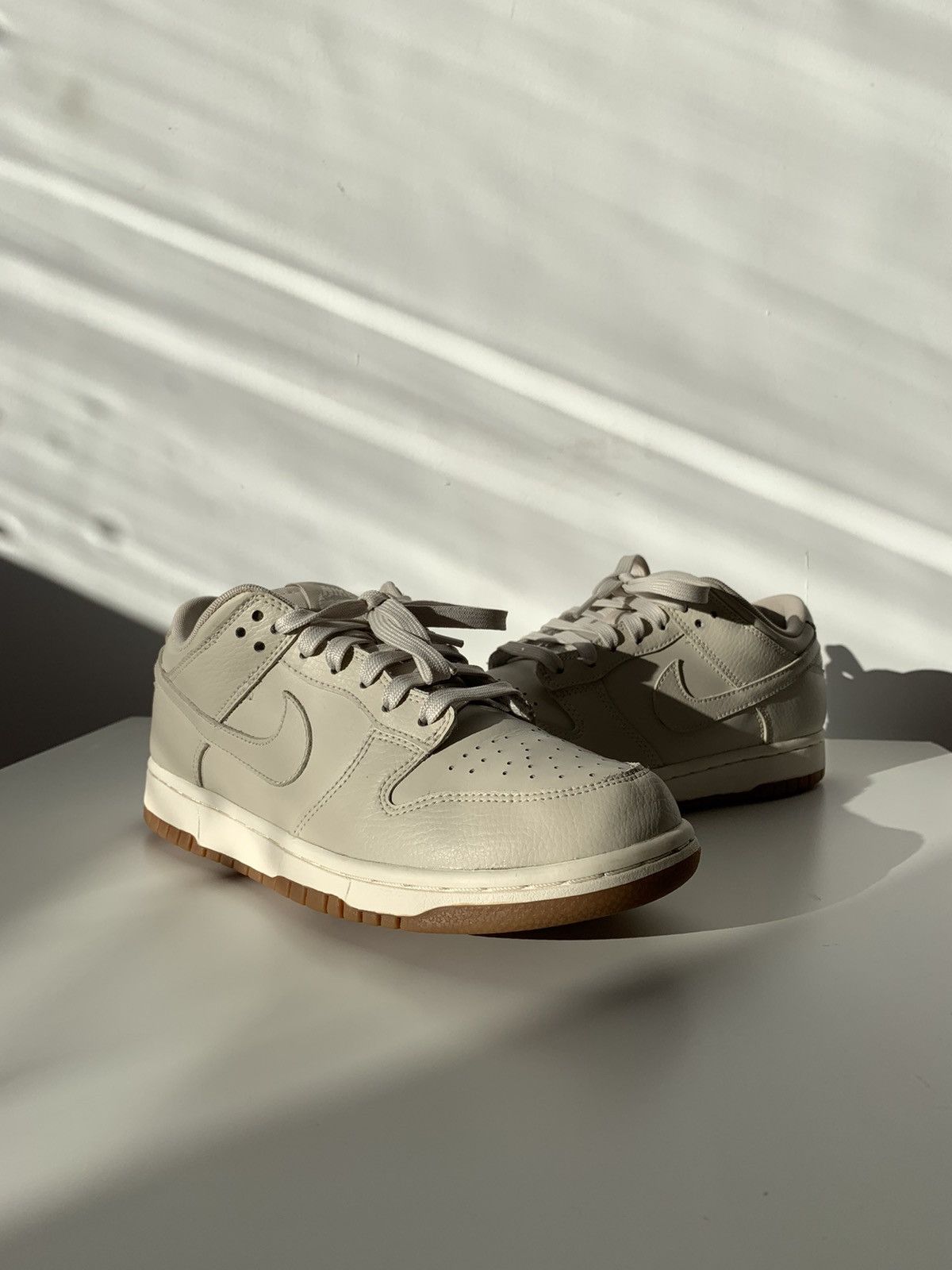 Nike 2017 Nike Dunk Low Light Orewood Brown Gum Desert Size US 7.5 / IT 37.5 - 2 Thumbnail