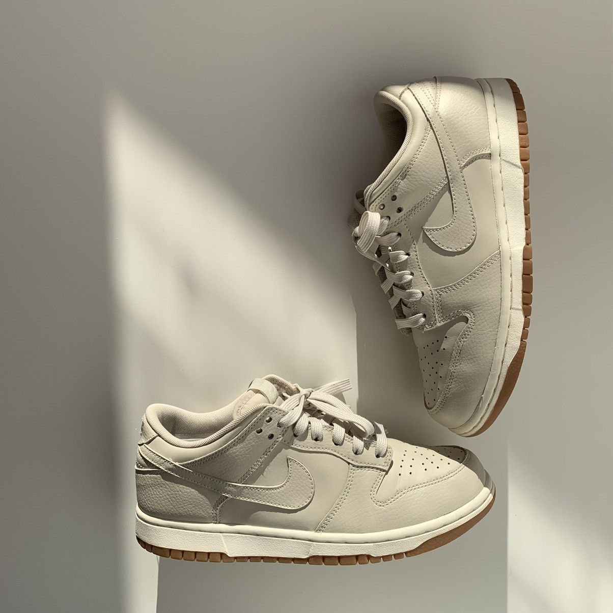 Nike 2017 Nike Dunk Low Light Orewood Brown Gum Desert Size US 7.5 / IT 37.5 - 1 Thumbnail