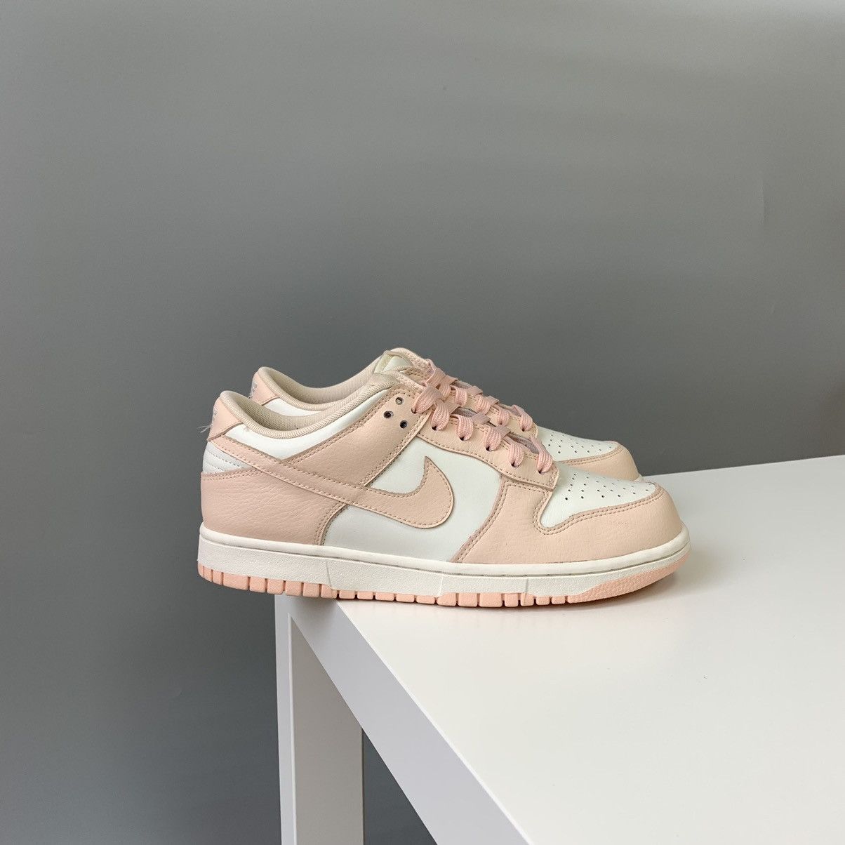 Nike 2016 Nike Dunk Low Sail Sunset Tint Size US 7 / EU 40 - 11 Thumbnail