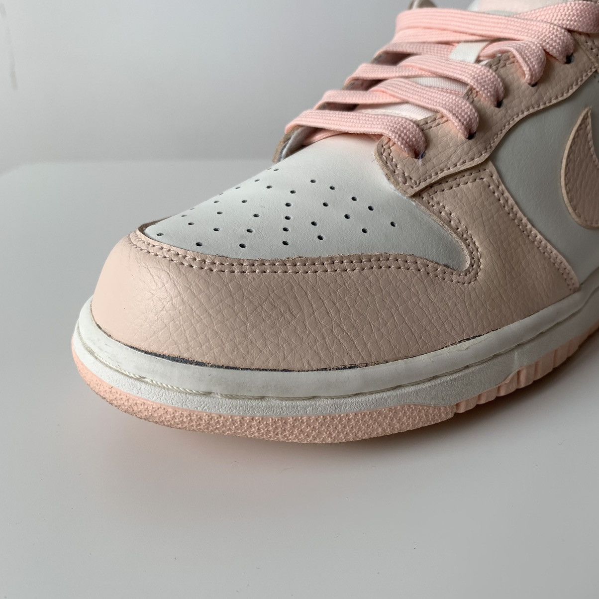 Nike 2016 Nike Dunk Low Sail Sunset Tint Size US 7 / EU 40 - 8 Thumbnail