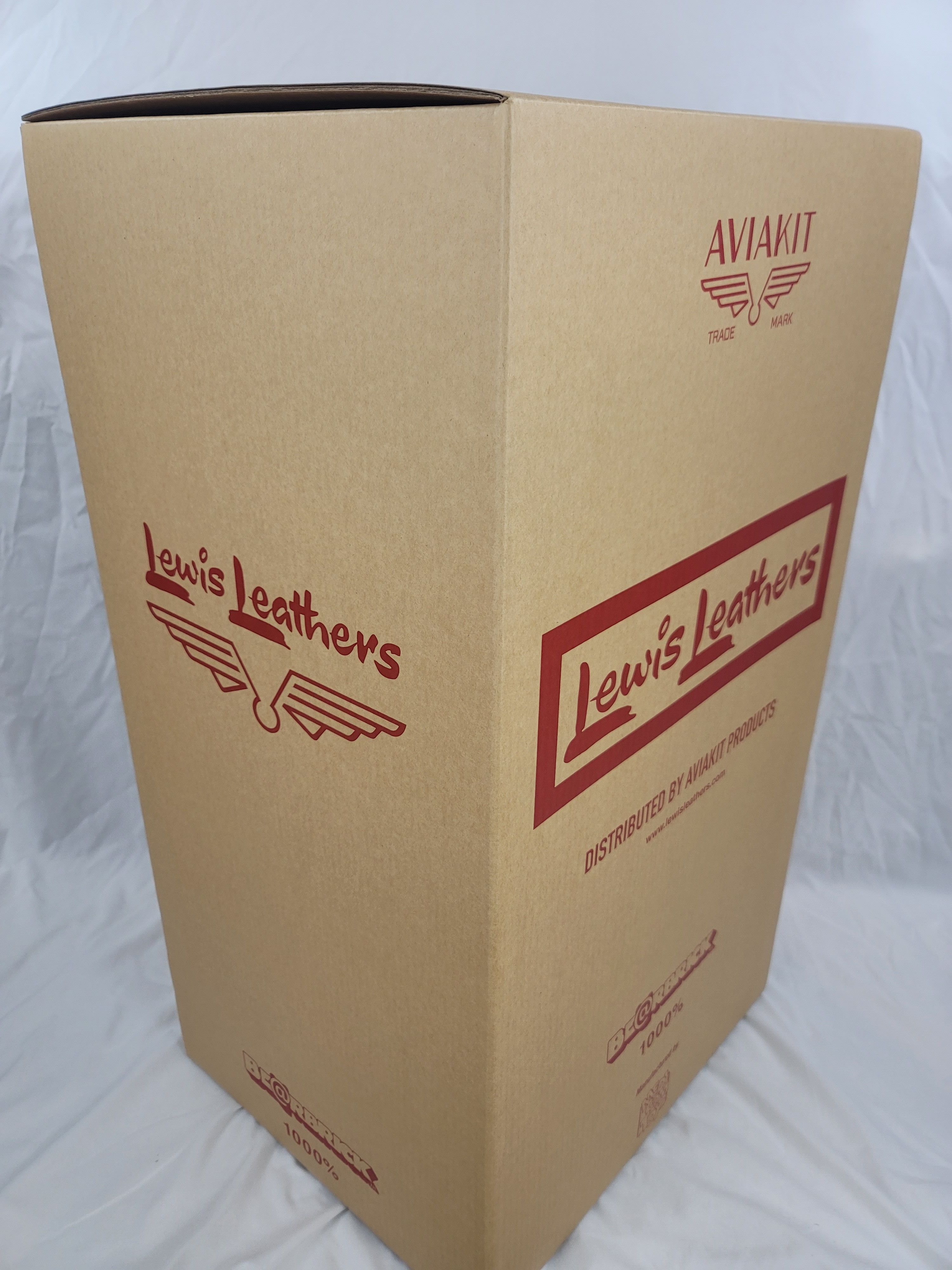 Lewis Leathers Medicom Toy 2019 Black Lewis Leathers × BE@RBRICK 1000% Size ONE SIZE - 14 Thumbnail
