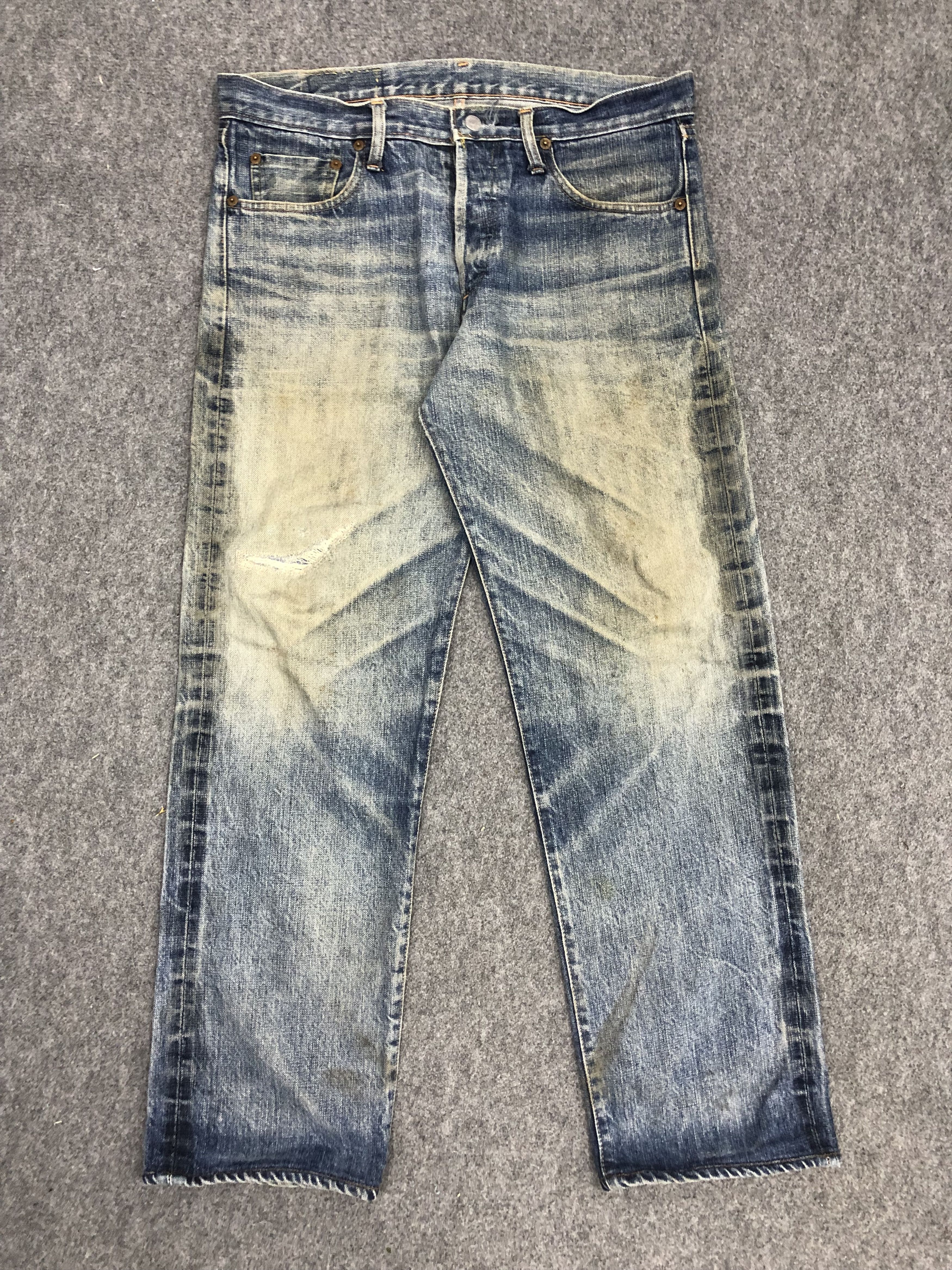 Levi's Vintage 90s Levis 501 Faded Blue Jeans DP1043 Size US 35 - 1 Thumbnail