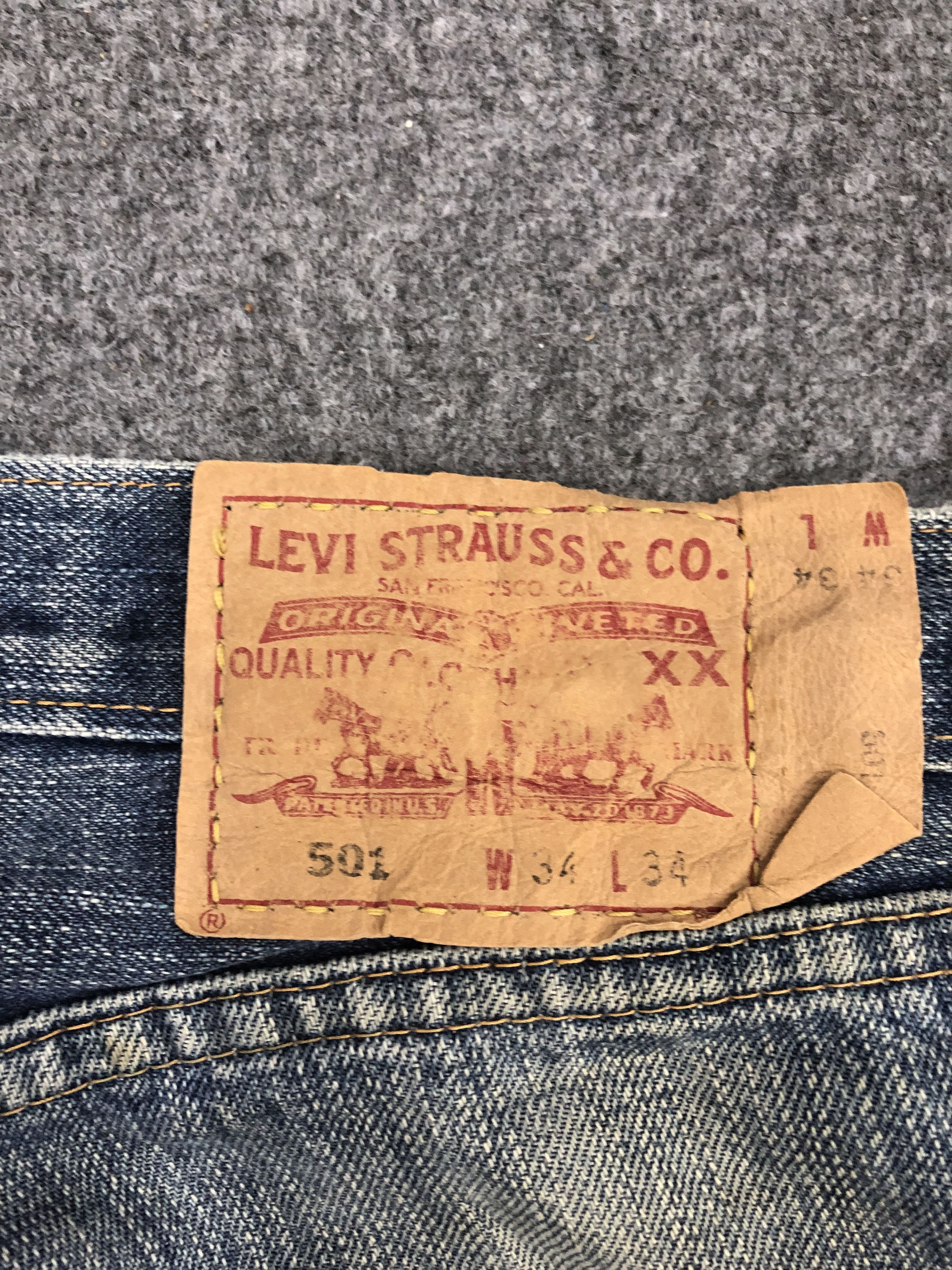 Levi's Vintage 90s Levis 501 Faded Blue Jeans DP1043 Size US 35 - 5 Thumbnail