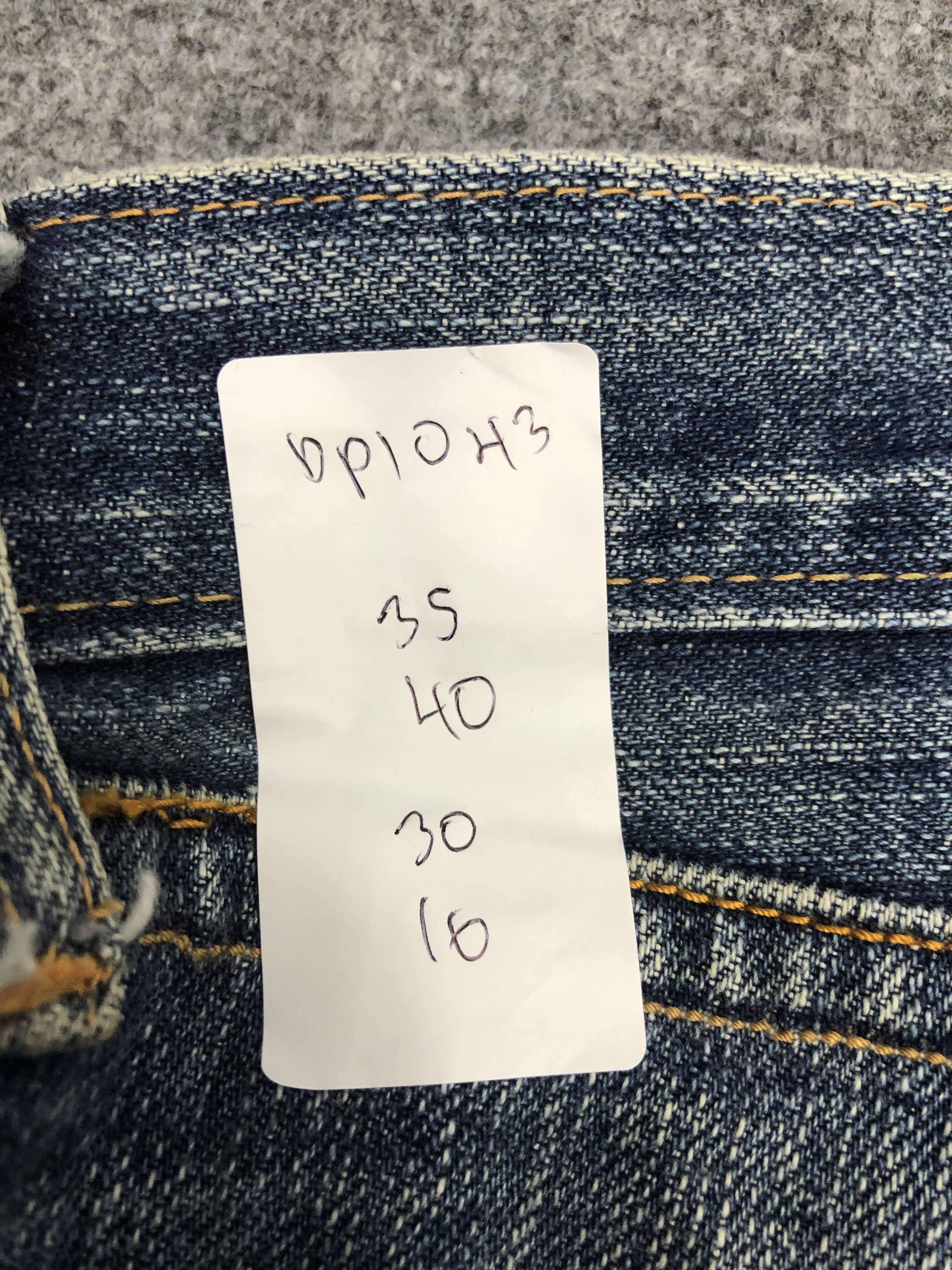 Levi's Vintage 90s Levis 501 Faded Blue Jeans DP1043 Size US 35 - 16 Thumbnail