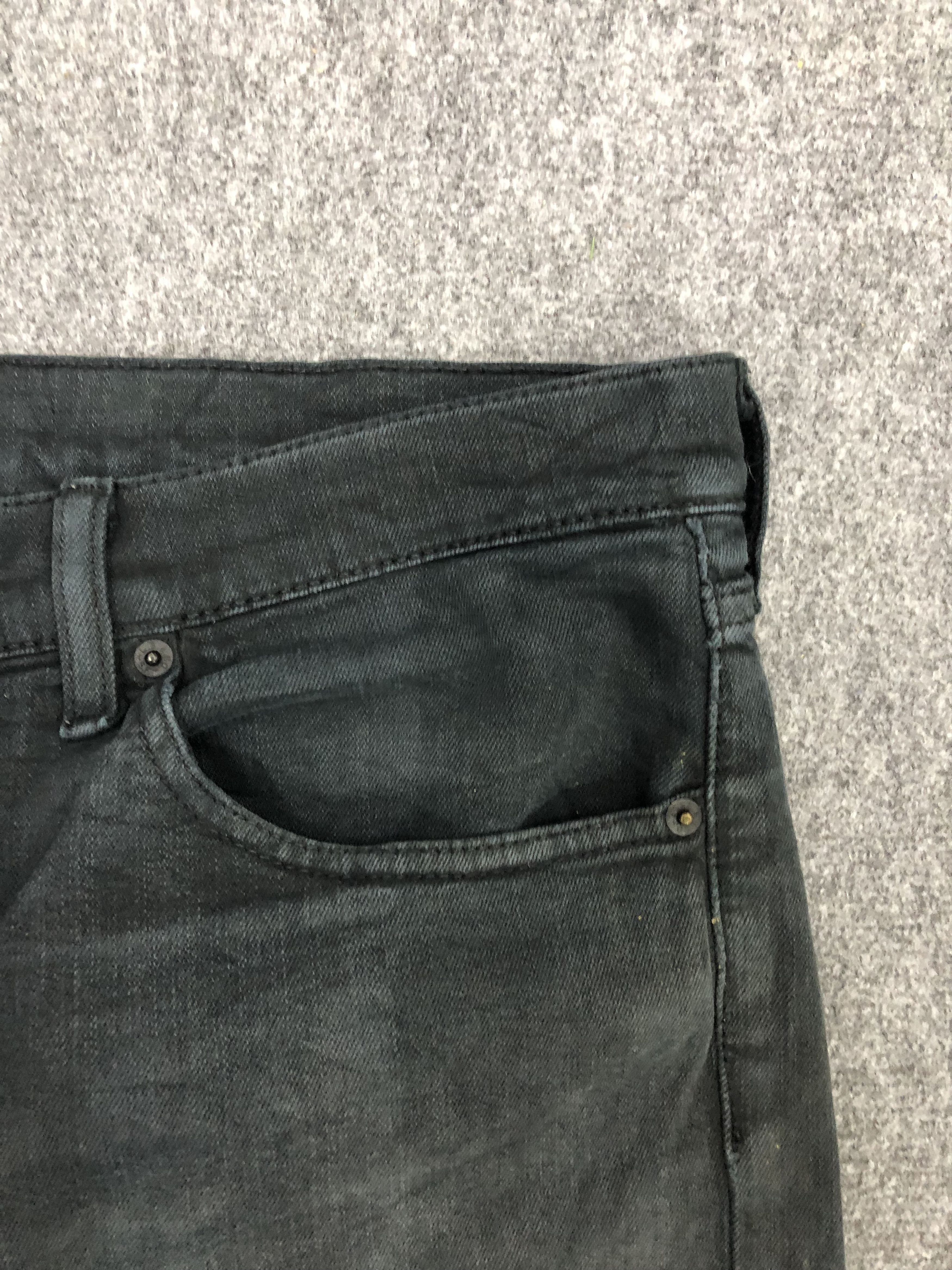 Levi's Vintage Levis 511 Faded Black Jeans DP1040 Size US 37 - 5 Thumbnail