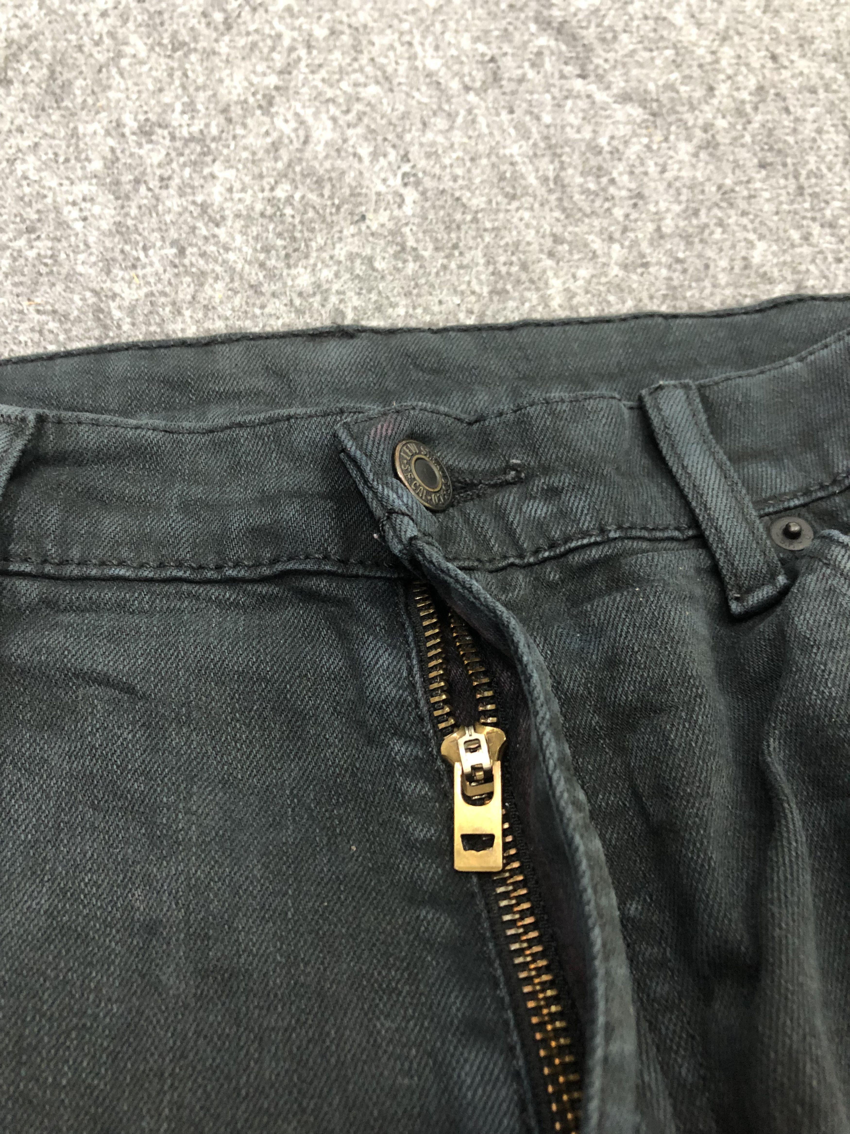 Levi's Vintage Levis 511 Faded Black Jeans DP1040 Size US 37 - 11 Thumbnail