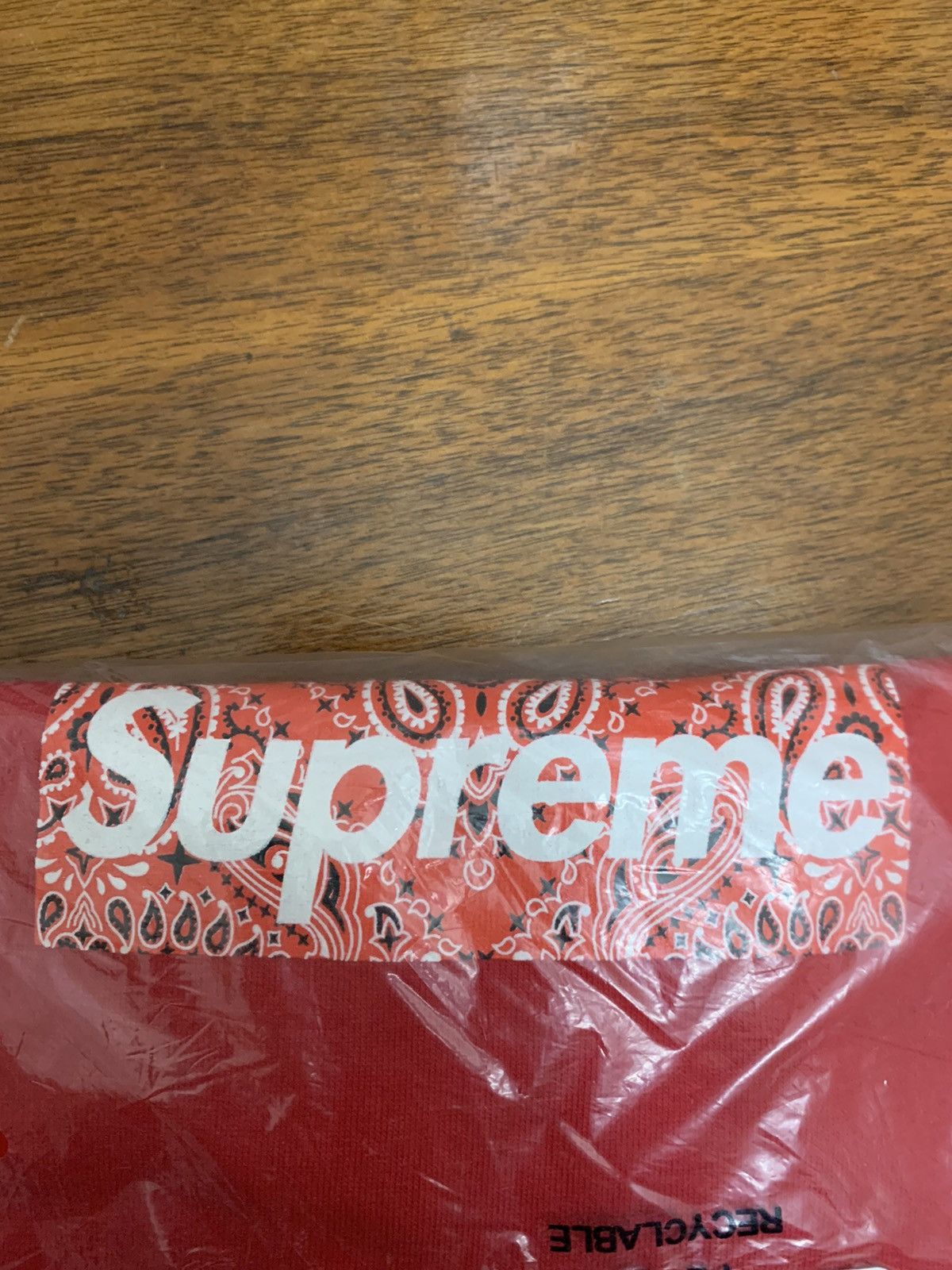 Supreme Supreme ‘Bandanna Box Logo Tee’ Red Medium Size US M / EU 48-50 / 2 - 2 Thumbnail