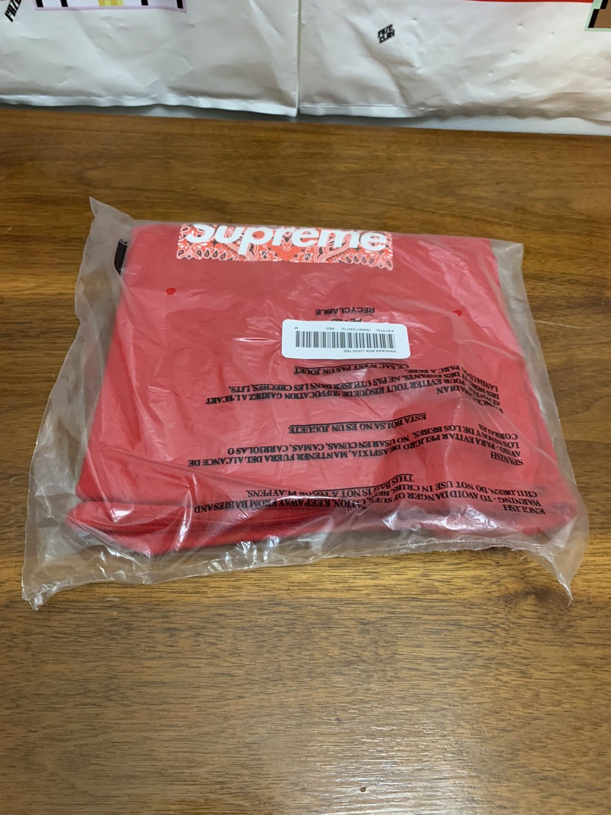 Supreme Supreme ‘Bandanna Box Logo Tee’ Red Medium Size US M / EU 48-50 / 2 - 8 Thumbnail