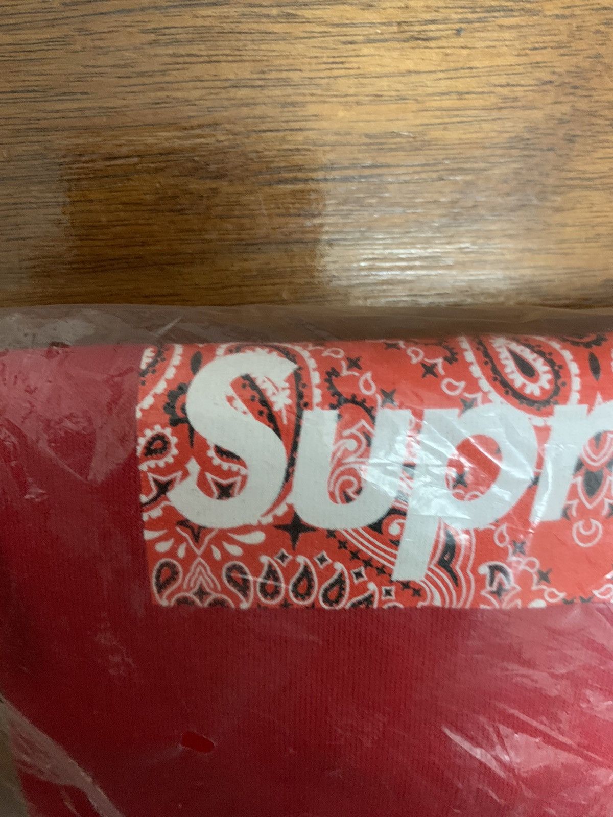 Supreme Supreme ‘Bandanna Box Logo Tee’ Red Medium Size US M / EU 48-50 / 2 - 3 Thumbnail