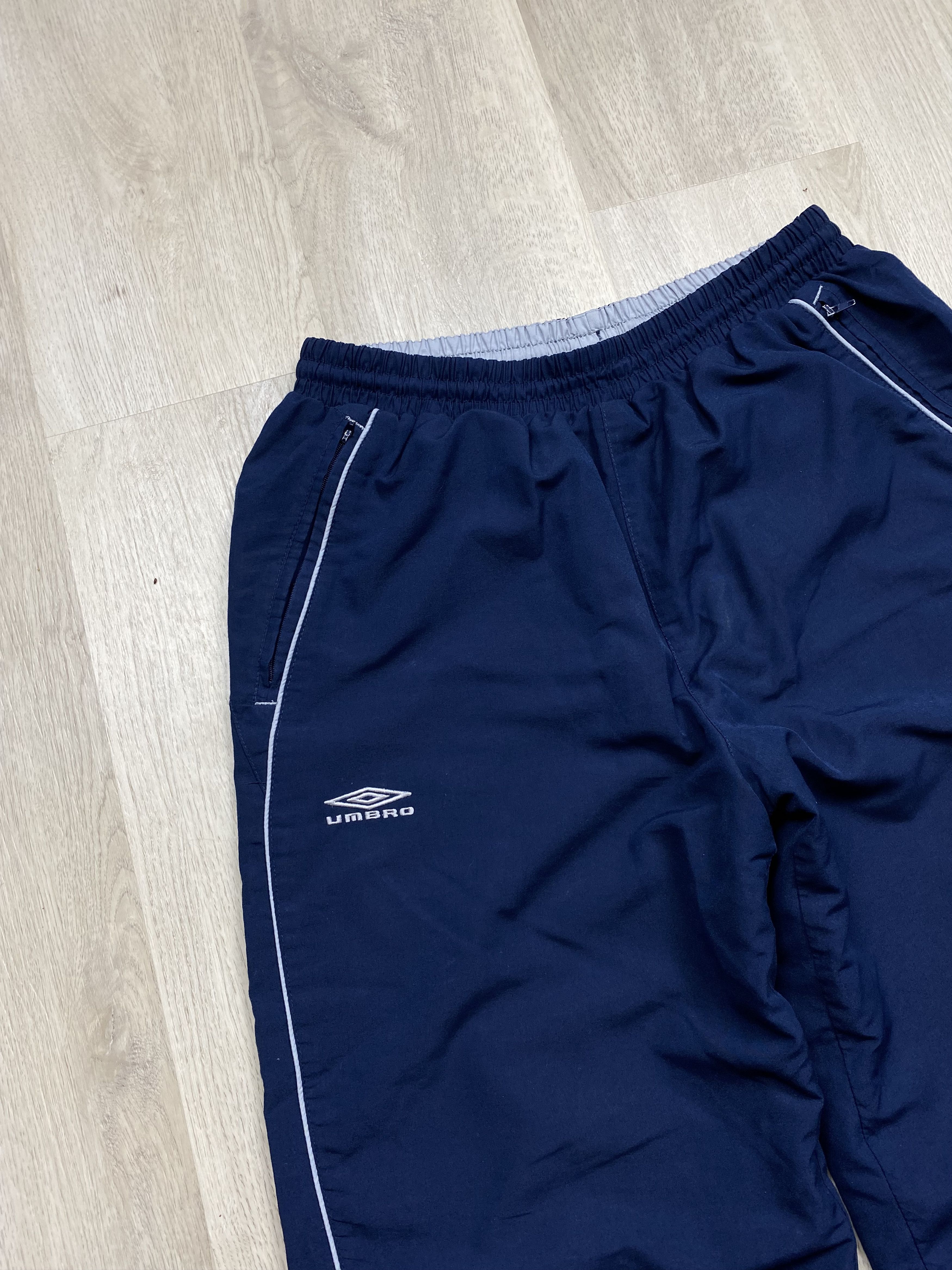 Umbro Umbro Vintage Mens Nylon Parachute Baggy Pants Drill style Size US 32 / EU 48 - 2 Thumbnail