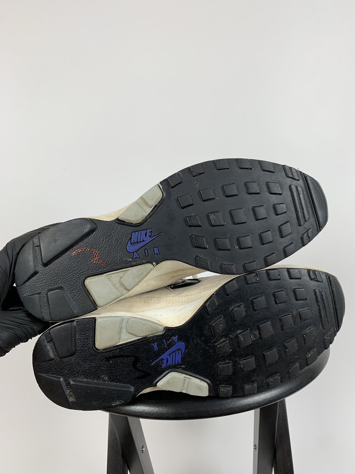 Nike 90s Vintage Nike Air Icarus Low Top Sneakers Size US 9.5 / EU 42-43 - 19 Thumbnail