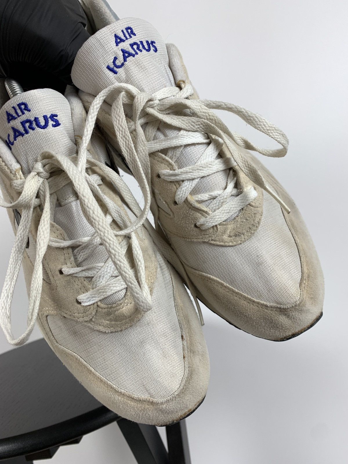 Nike 90s Vintage Nike Air Icarus Low Top Sneakers Size US 9.5 / EU 42-43 - 11 Thumbnail