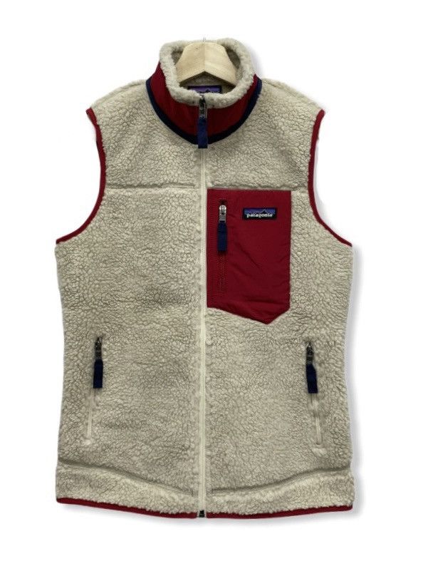 image of Steals90's Patagonia Classic Retro-X Fleece Vest in Cream/Red, Men's (Size XS)