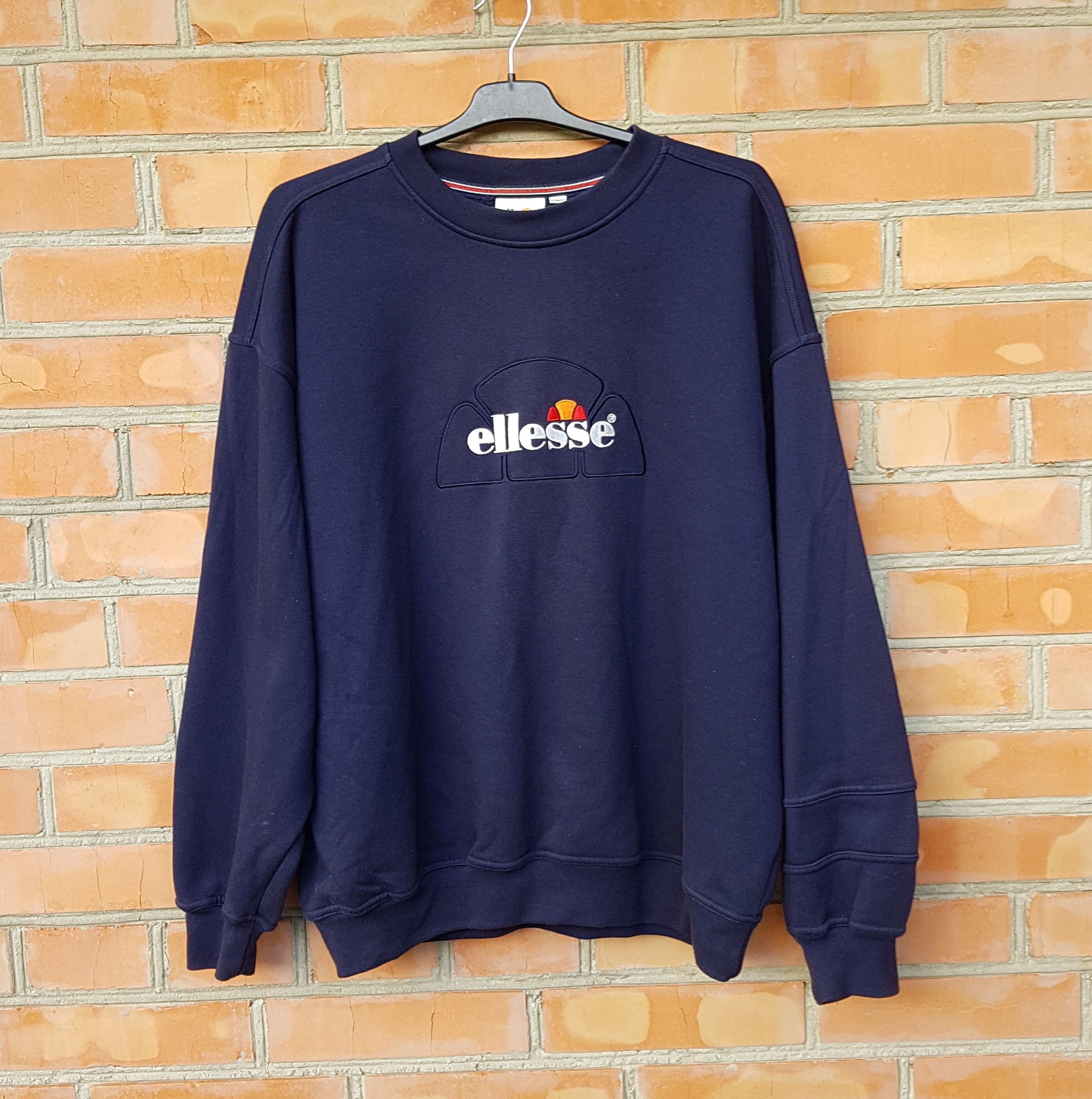 Ellesse Vintage Ellesse y2k Big Logo Crew Sweatshirt Size US L / EU 52-54 / 3 - 1 Thumbnail