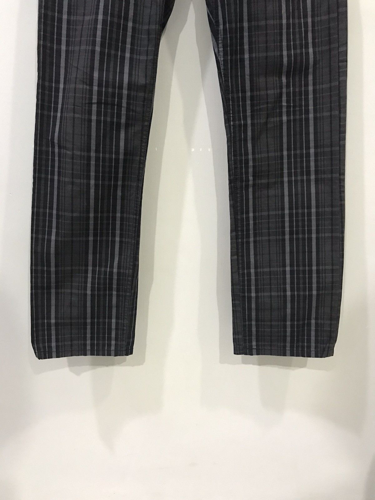 Levi's Levis 504 Straight Cut Plaid Pant Size US 30 / EU 46 - 4 Thumbnail