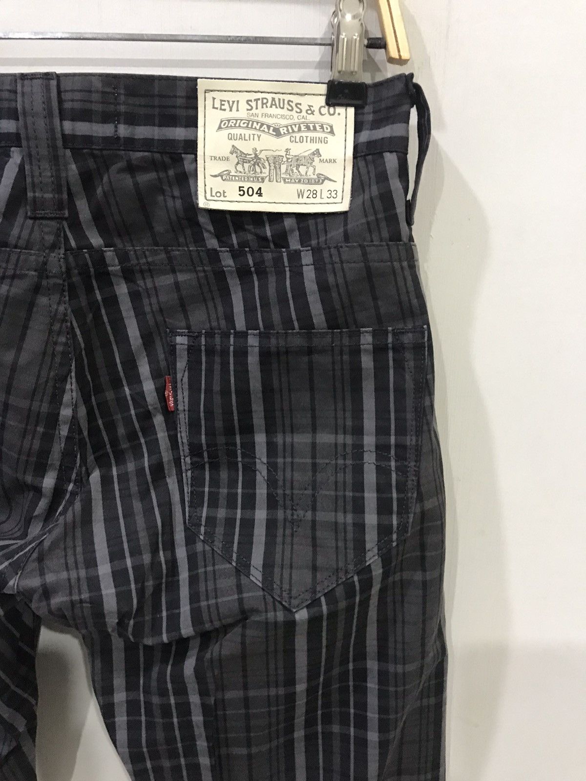 Levi's Levis 504 Straight Cut Plaid Pant Size US 30 / EU 46 - 8 Thumbnail