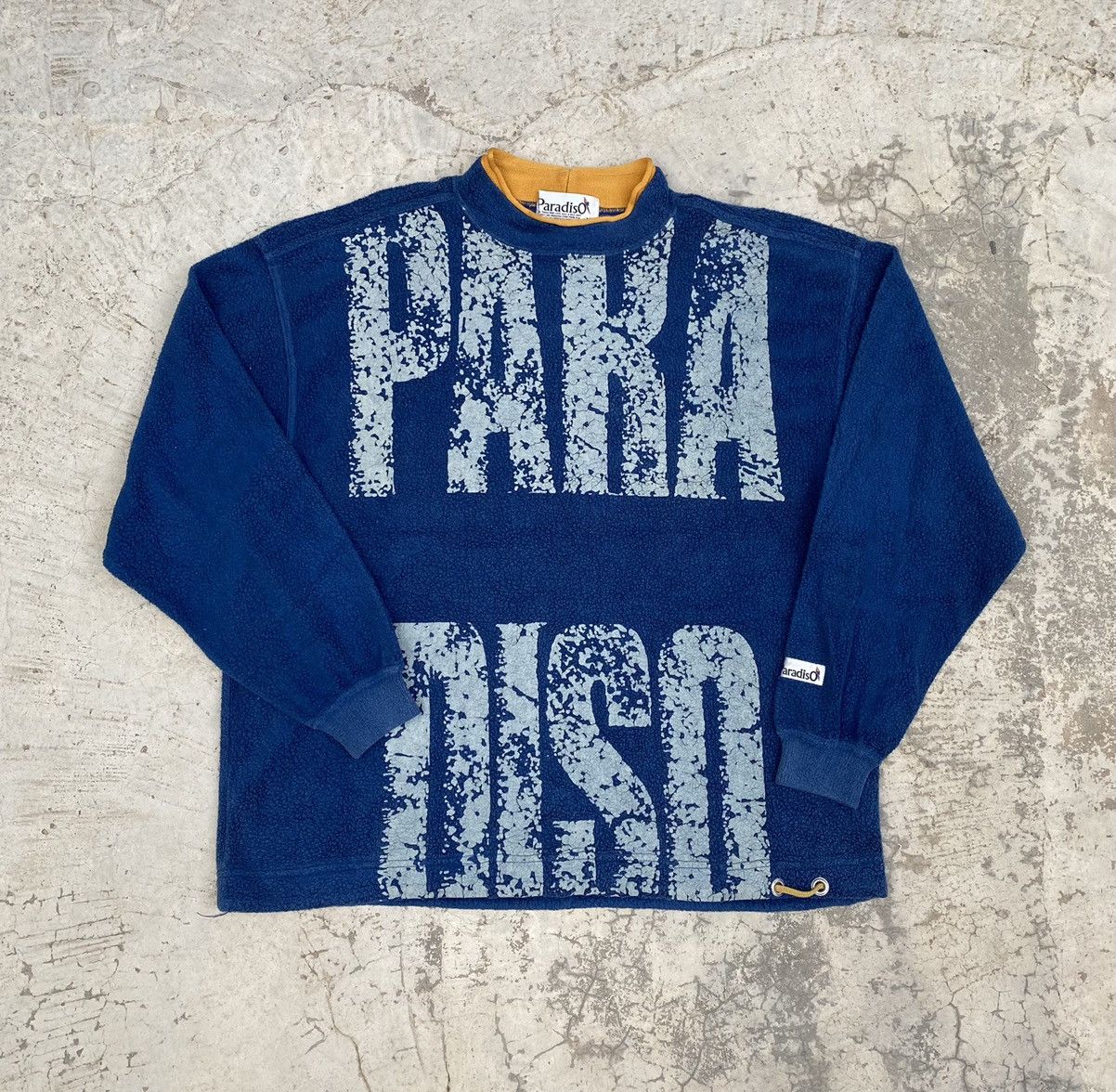 Japanese Brand Vintage Paradise Fleece Sweatshirt Over Size Made in Japan Size US M / EU 48-50 / 2 - 1 Thumbnail