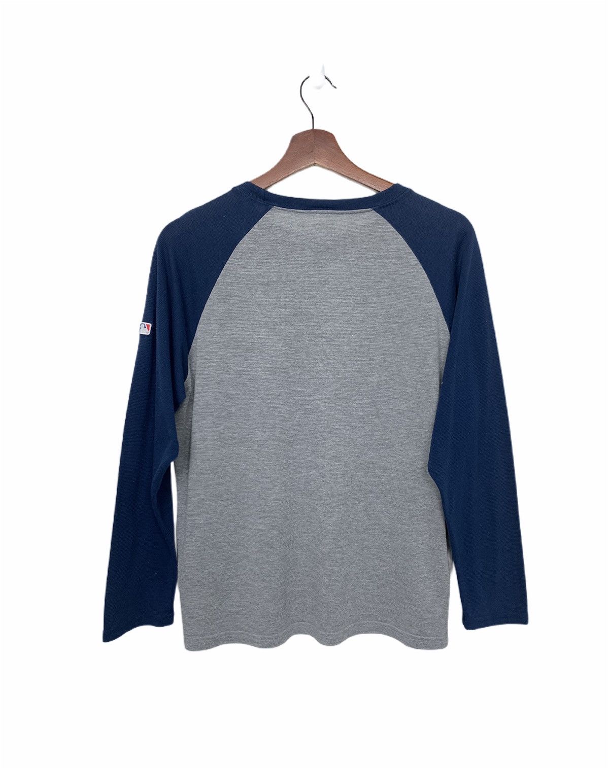 MLB × New York Yankees MLB x NEW YORK YANKEE 3Q Biglogo Graphic Thin Raglan Tshirt Size US M / EU 48-50 / 2 - 2 Thumbnail