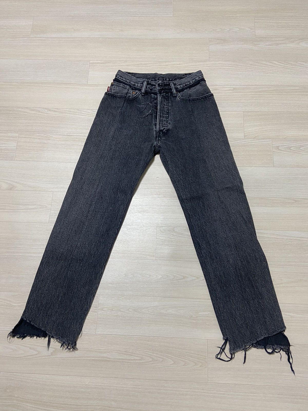 Levi's × Vetements S Vetements X Levi’s Reworked jeans denim pants OG Size US 28 / EU 44 - 2 Thumbnail