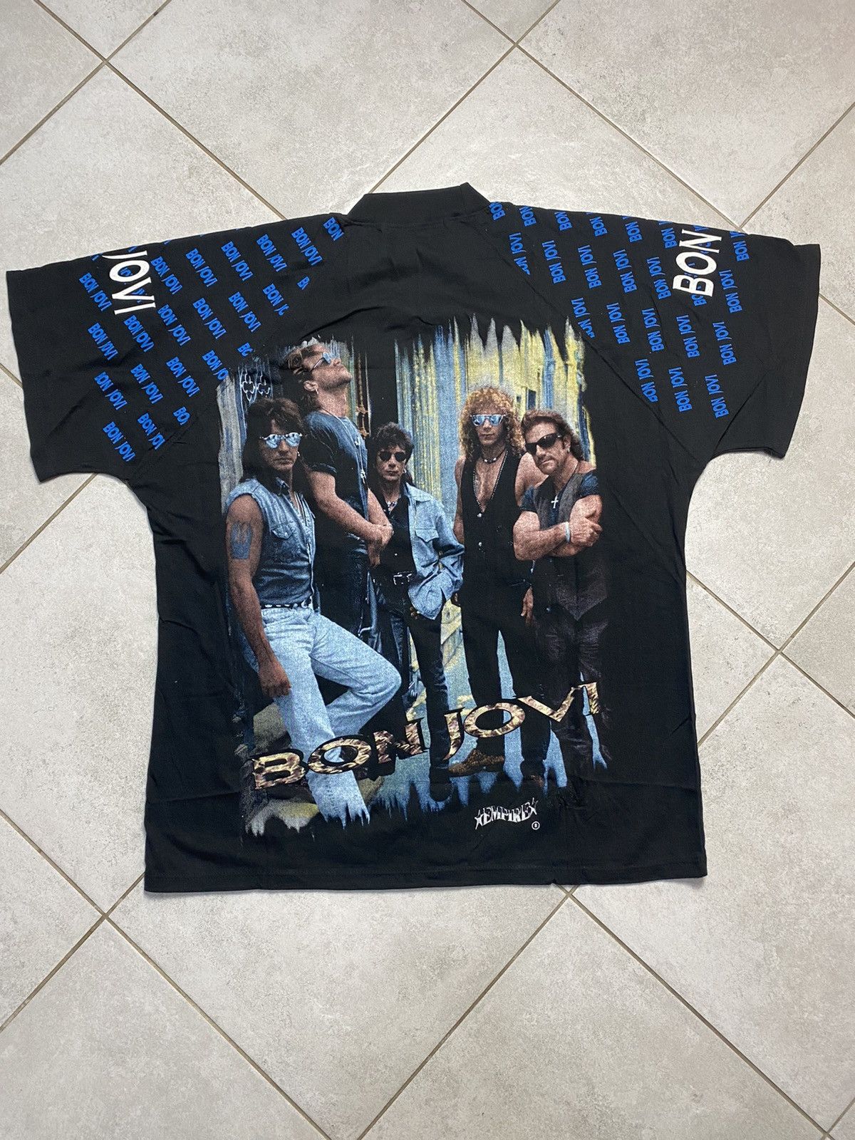Band Tees Rare Vintage 90s Bon Jovi Empire All Over Print Shirt Size US XL / EU 56 / 4 - 2 Thumbnail