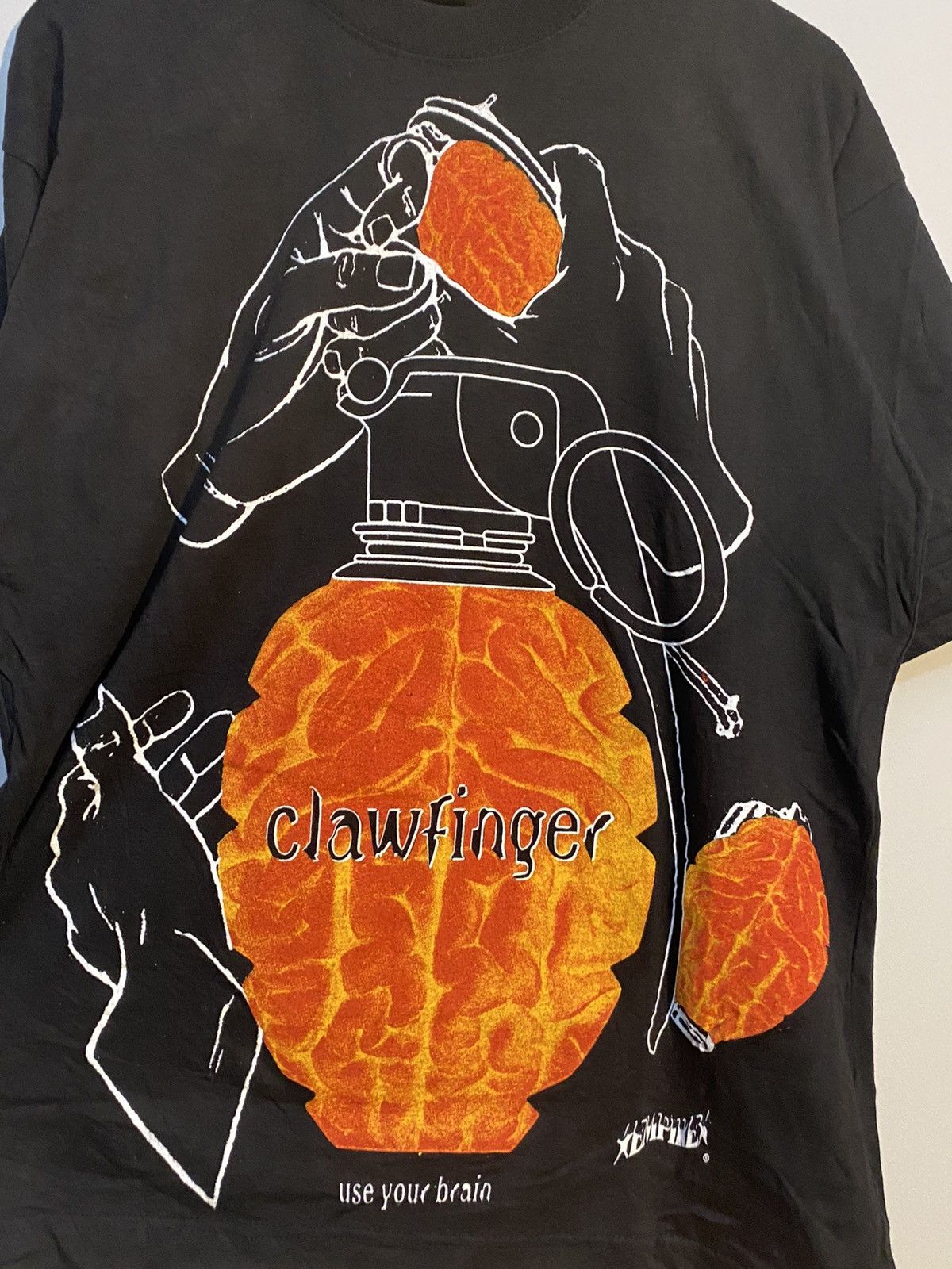 Band Tees 90s Clawfinger Use Your Brain Vintage Empire Metal Tshirt Size US L / EU 52-54 / 3 - 3 Thumbnail