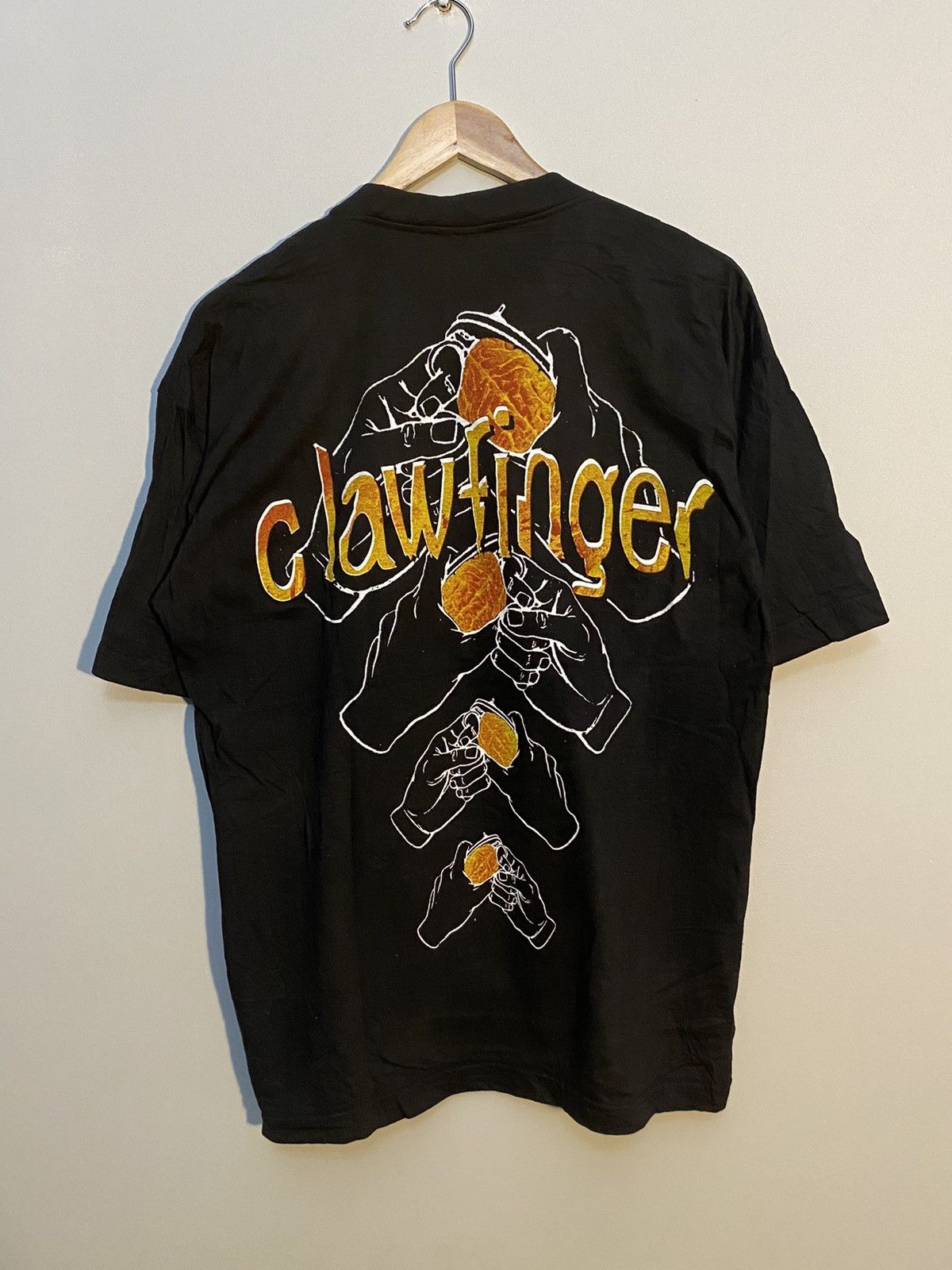 Band Tees 90s Clawfinger Use Your Brain Vintage Empire Metal Tshirt Size US L / EU 52-54 / 3 - 2 Thumbnail