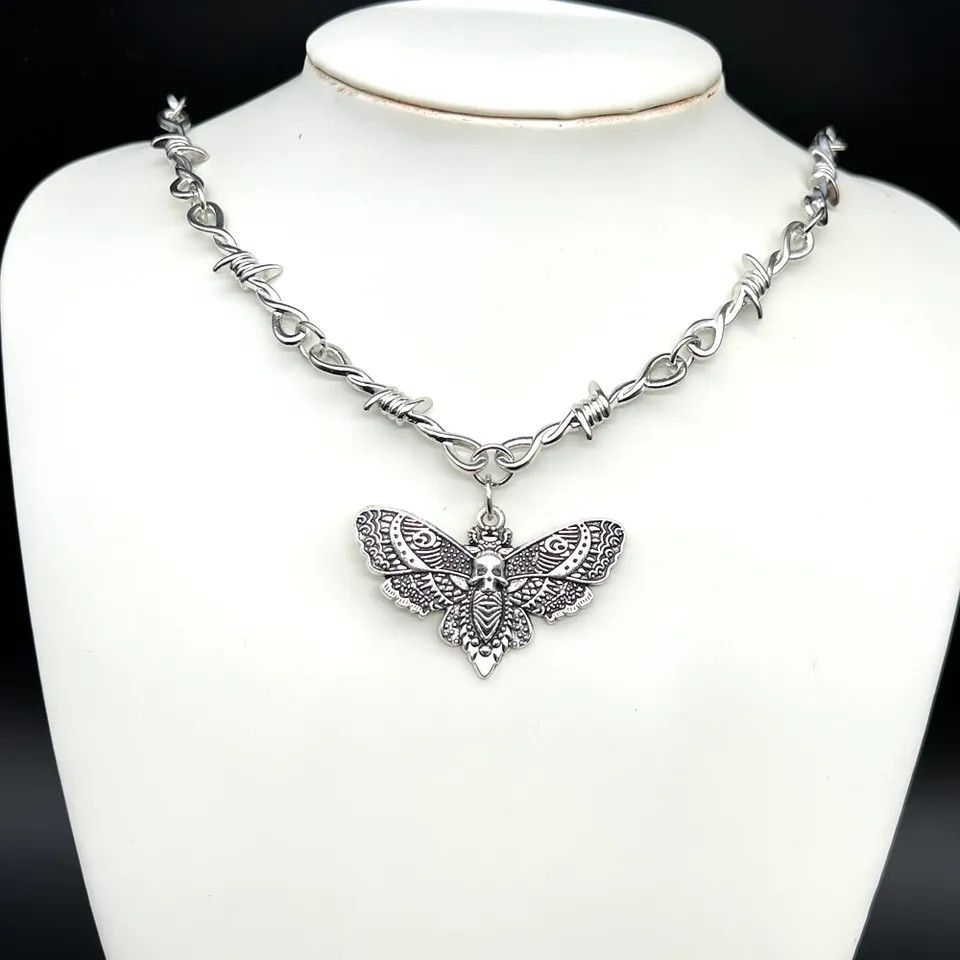 Jewelry Barbed Wire Necklace Size ONE SIZE - 1 Thumbnail
