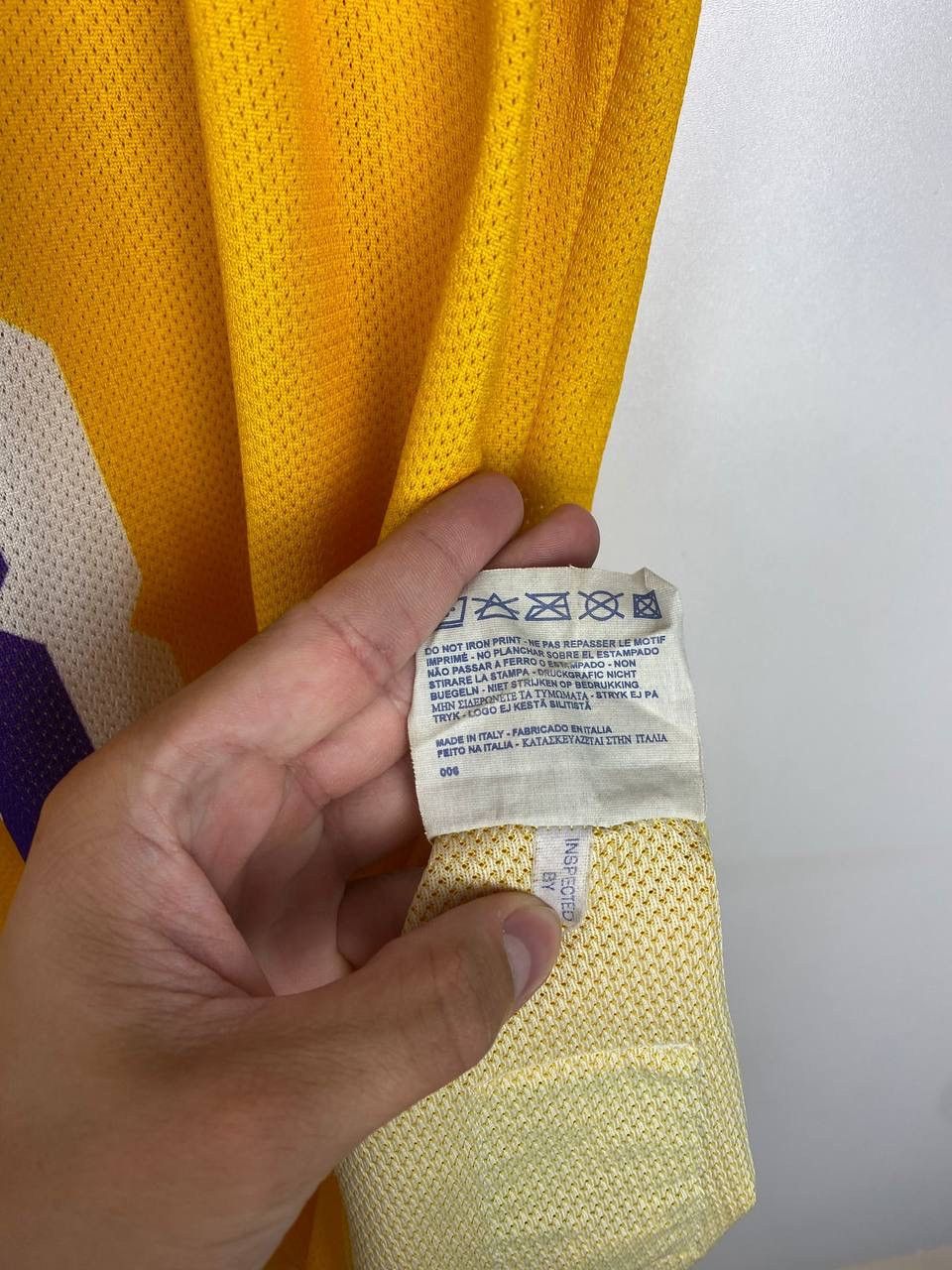 NBA × Vintage Lakers Kobe Bryant 8 Champion 90s vintage t-shirts size XXL Size US XXL / EU 58 / 5 - 5 Thumbnail