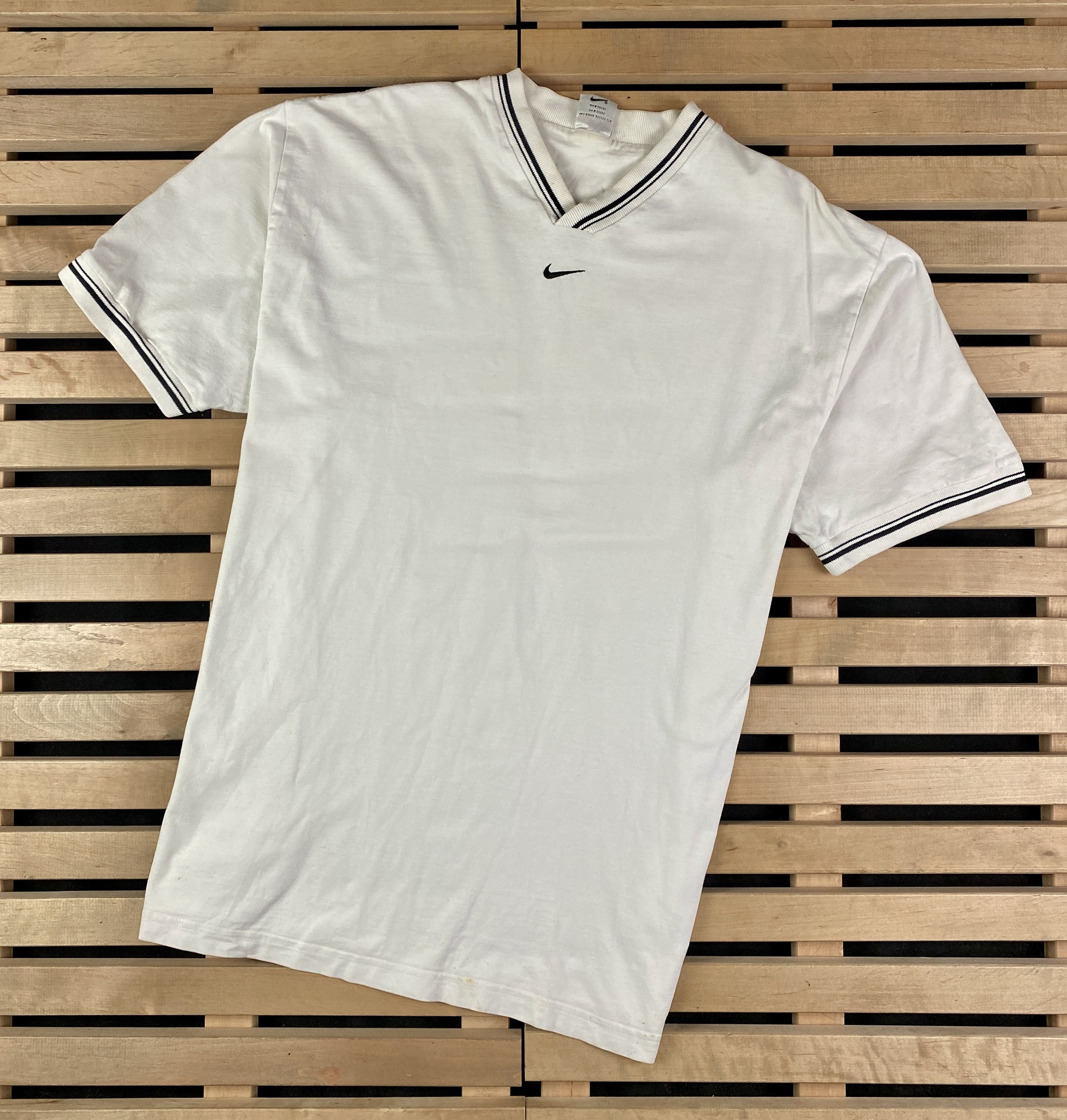 Nike × Vintage Mens Vintage T Shirt Nike Swoosh Size XL Size US XL / EU 56 / 4 - 1 Thumbnail