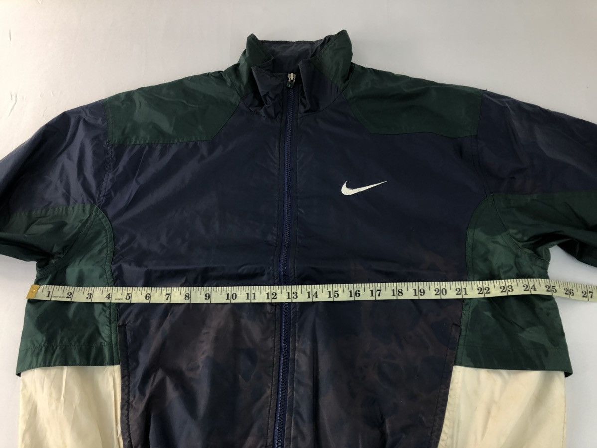 Nike 90s Nike Swoosh Windbreaker Big Embroidery Logo Jacket Size US M / EU 48-50 / 2 - 11 Thumbnail