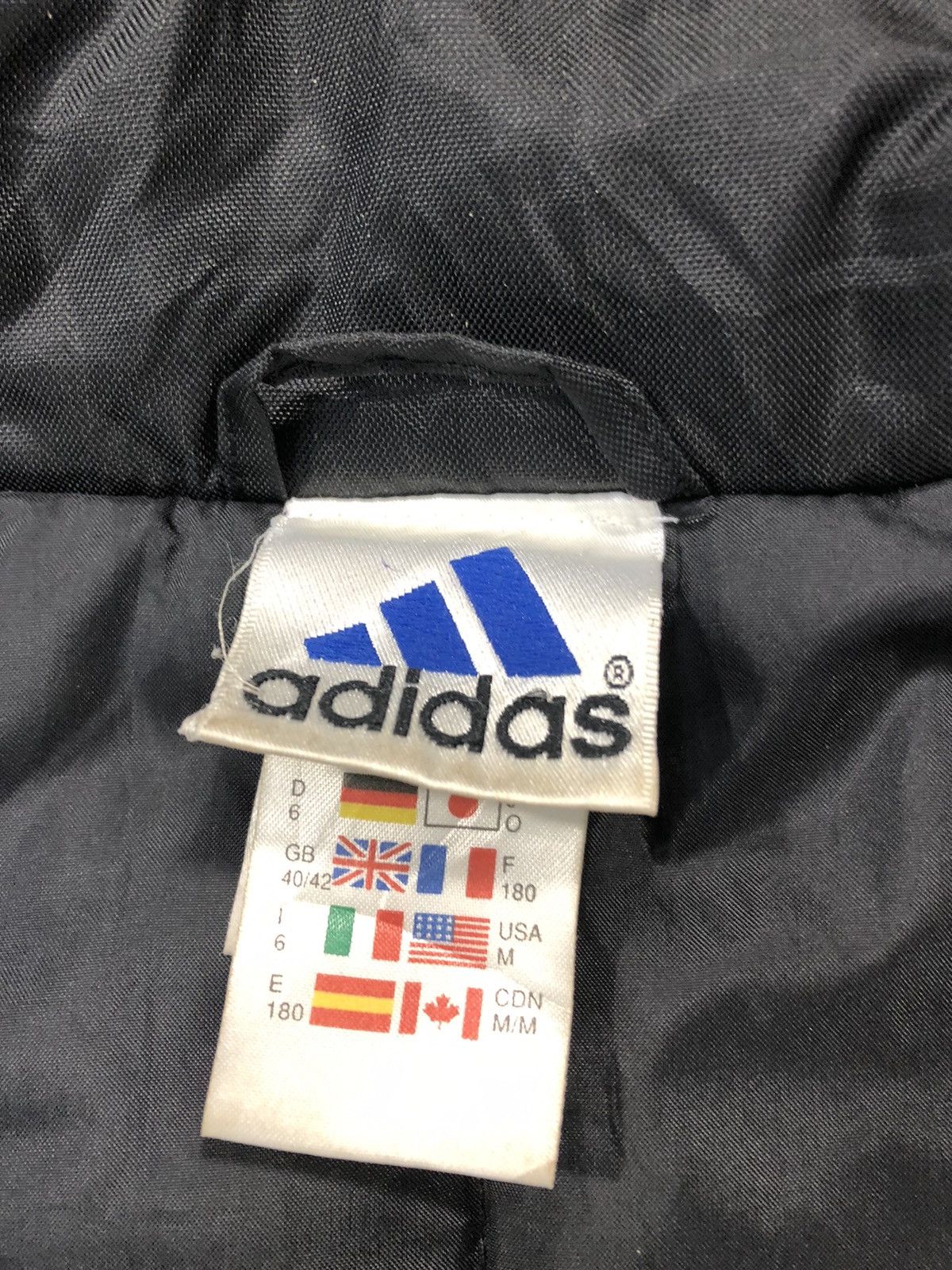 Adidas 90s Padded Adidas X Ac Milan Coach Jacket Three Stripes Size US L / EU 52-54 / 3 - 9 Thumbnail