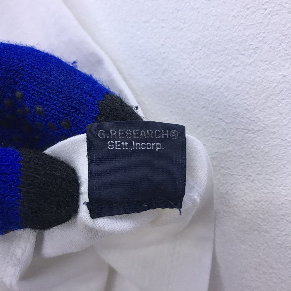 General Research *Rare!! General Research The Useless Wear Company tee Size US L / EU 52-54 / 3 - 20 Thumbnail