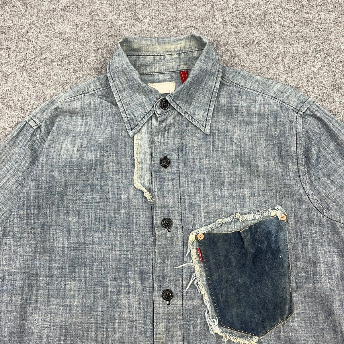 Levi's × Vintage Vintage Chambray 70's Levi's Distressed Leather Pocket Shirt Size US S / EU 44-46 / 1 - 4 Thumbnail