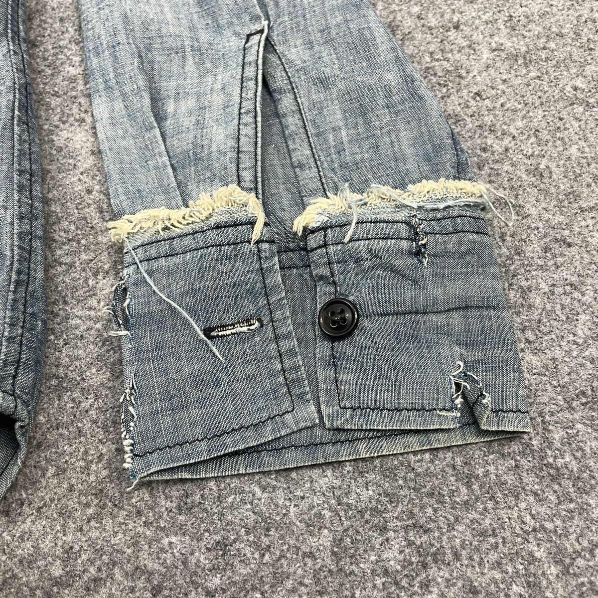Levi's × Vintage Vintage Chambray 70's Levi's Distressed Leather Pocket Shirt Size US S / EU 44-46 / 1 - 8 Thumbnail