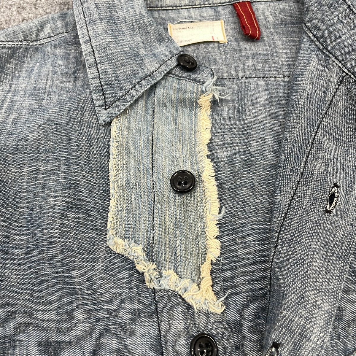 Levi's × Vintage Vintage Chambray 70's Levi's Distressed Leather Pocket Shirt Size US S / EU 44-46 / 1 - 9 Thumbnail