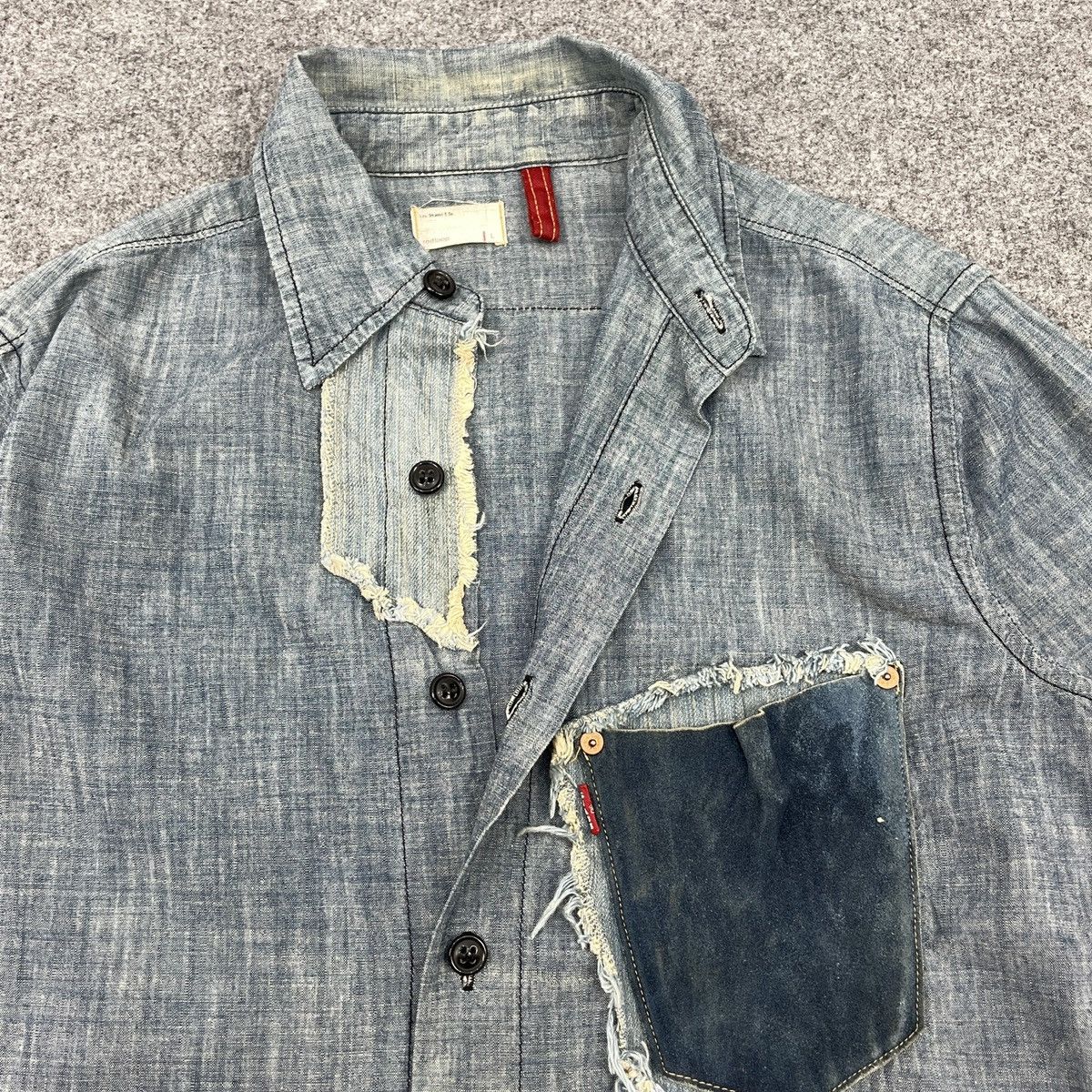 Levi's × Vintage Vintage Chambray 70's Levi's Distressed Leather Pocket Shirt Size US S / EU 44-46 / 1 - 10 Thumbnail
