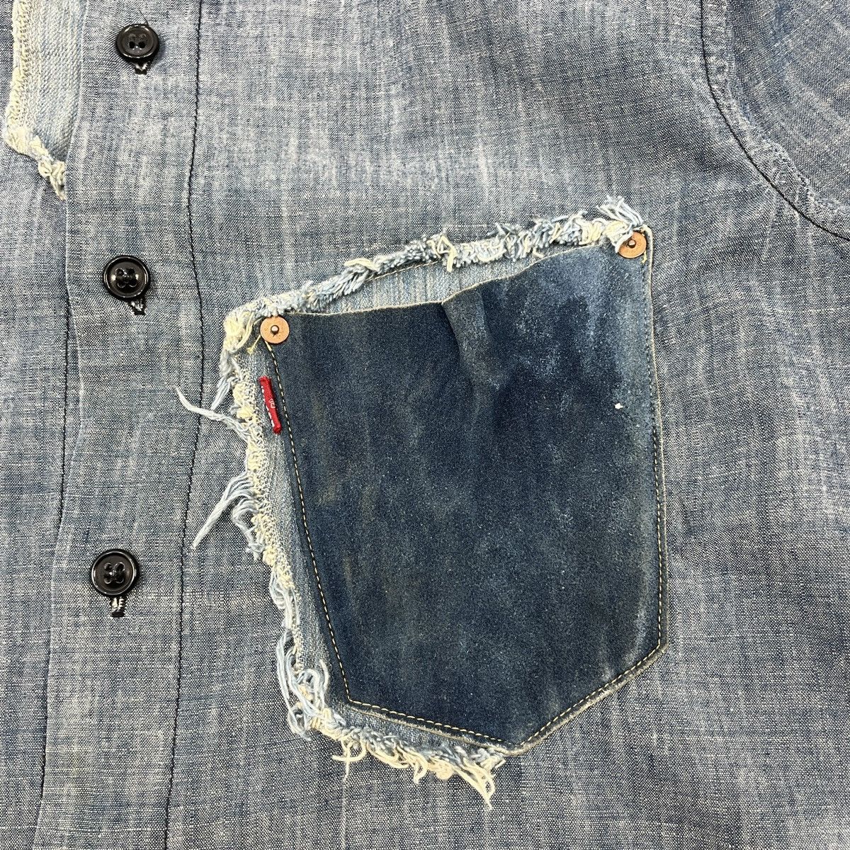 Levi's × Vintage Vintage Chambray 70's Levi's Distressed Leather Pocket Shirt Size US S / EU 44-46 / 1 - 13 Thumbnail